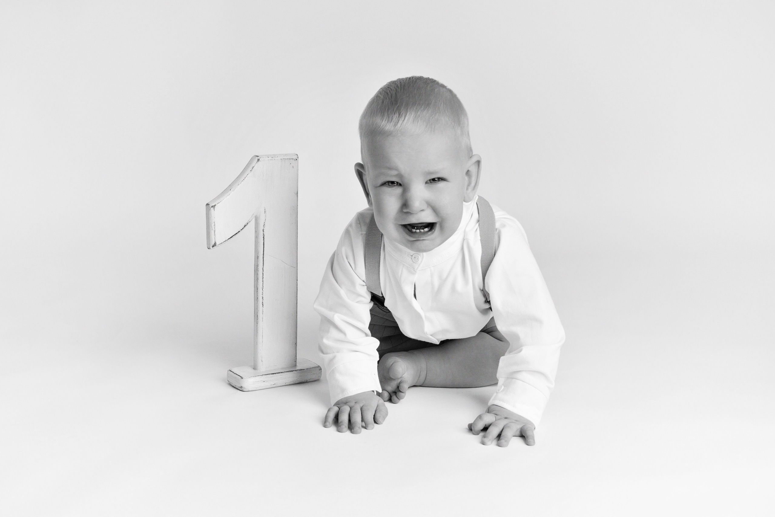 ГОДИК В РЕТРО СТИЛЕ. Фотограф новорожденных беременных в Тюмени Ткачук Татьяна