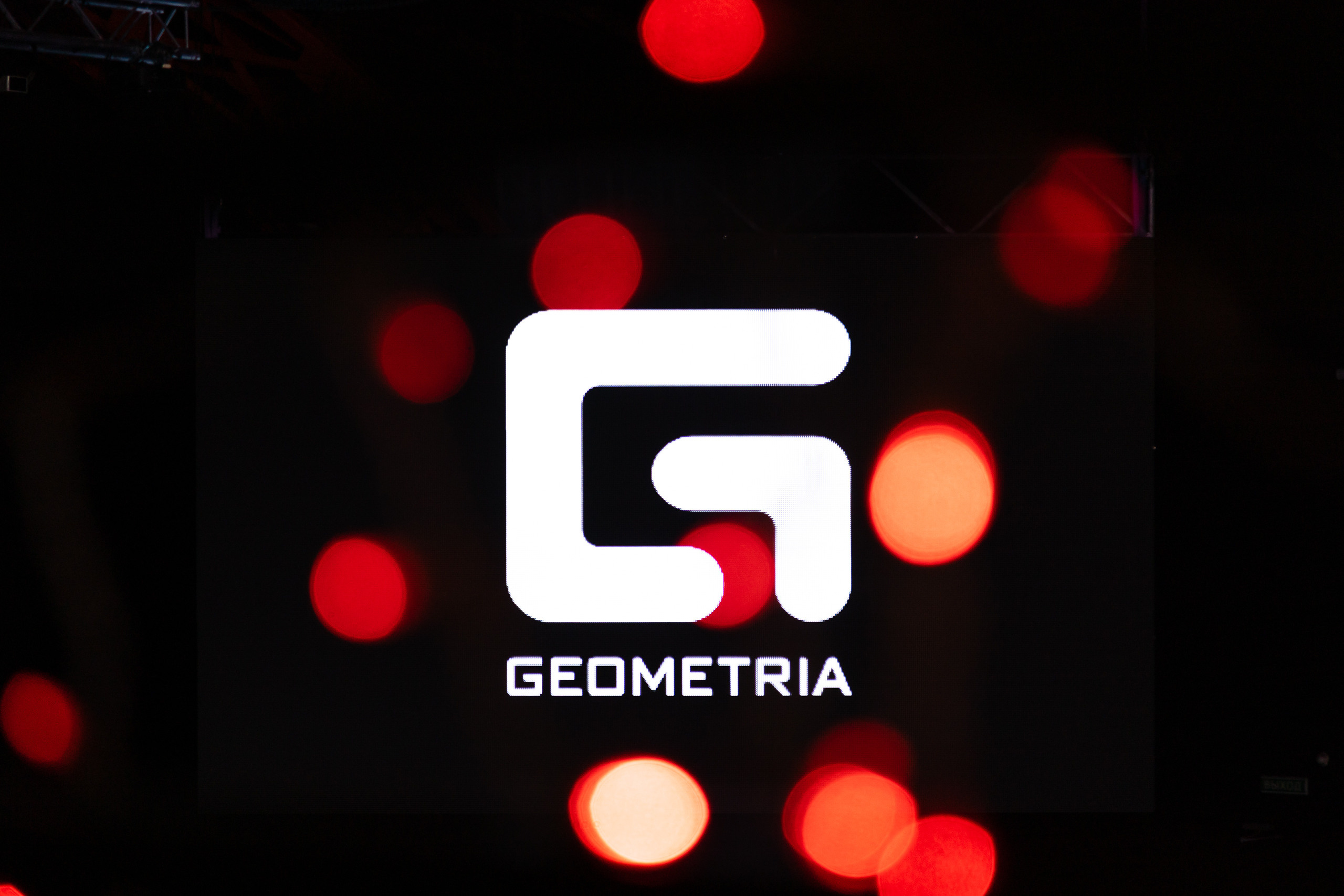 Фотограф для репортажной съемки мероприятия в Питере