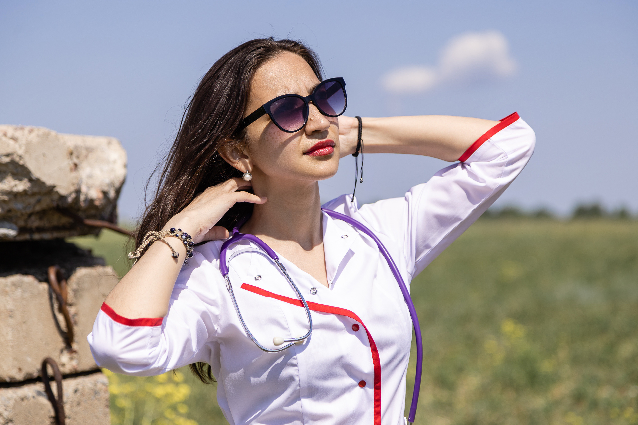 Съемка с доктором в ожидании парашютистов под Санкт-Петербургом