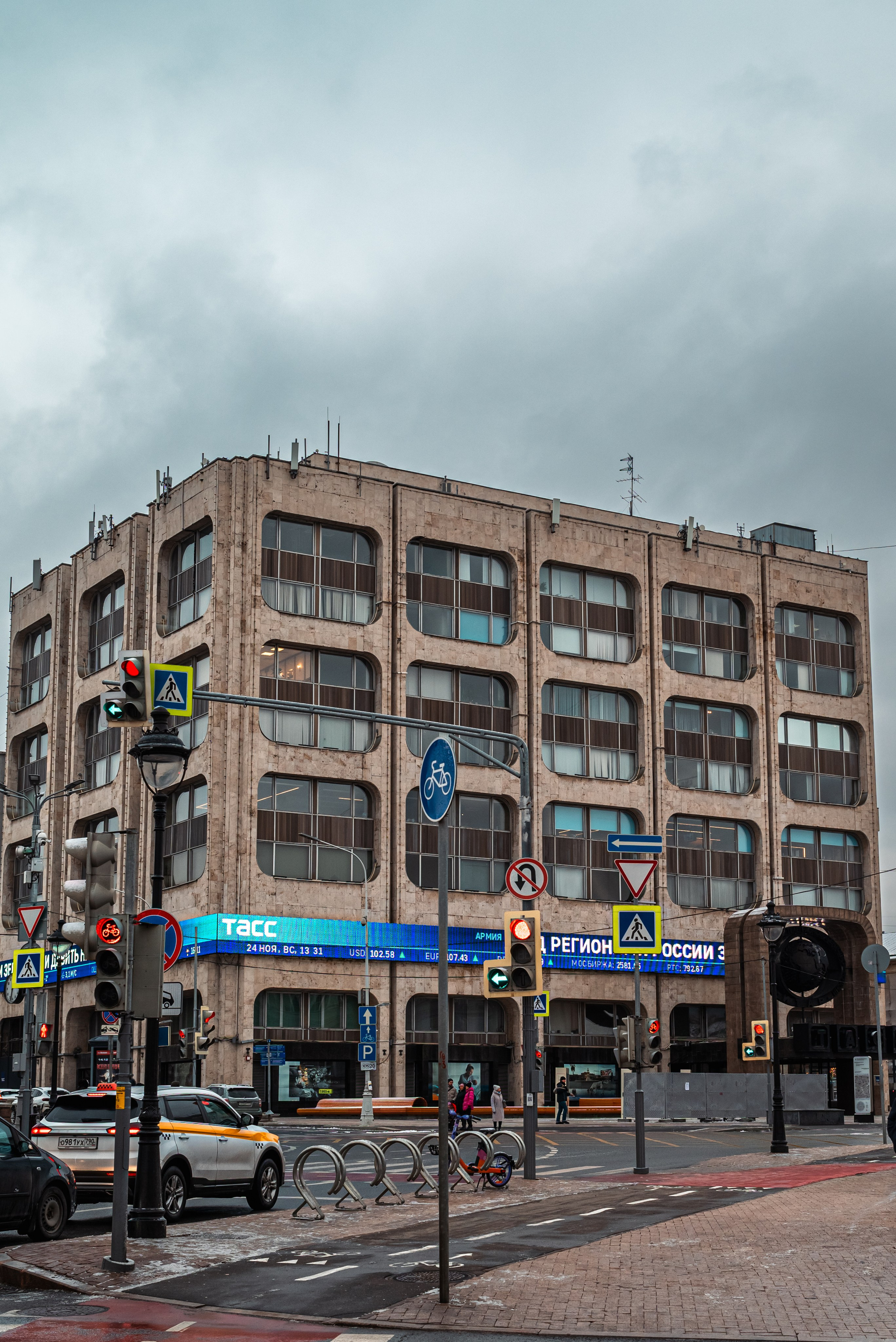 Подготовка к аттестации. Часть 5. П&П — Полезное с Приятным. Фотоэкскурсии — Москва на память. Экскурсовод и фотограф в Москве. Увези столицу в своём альбоме!