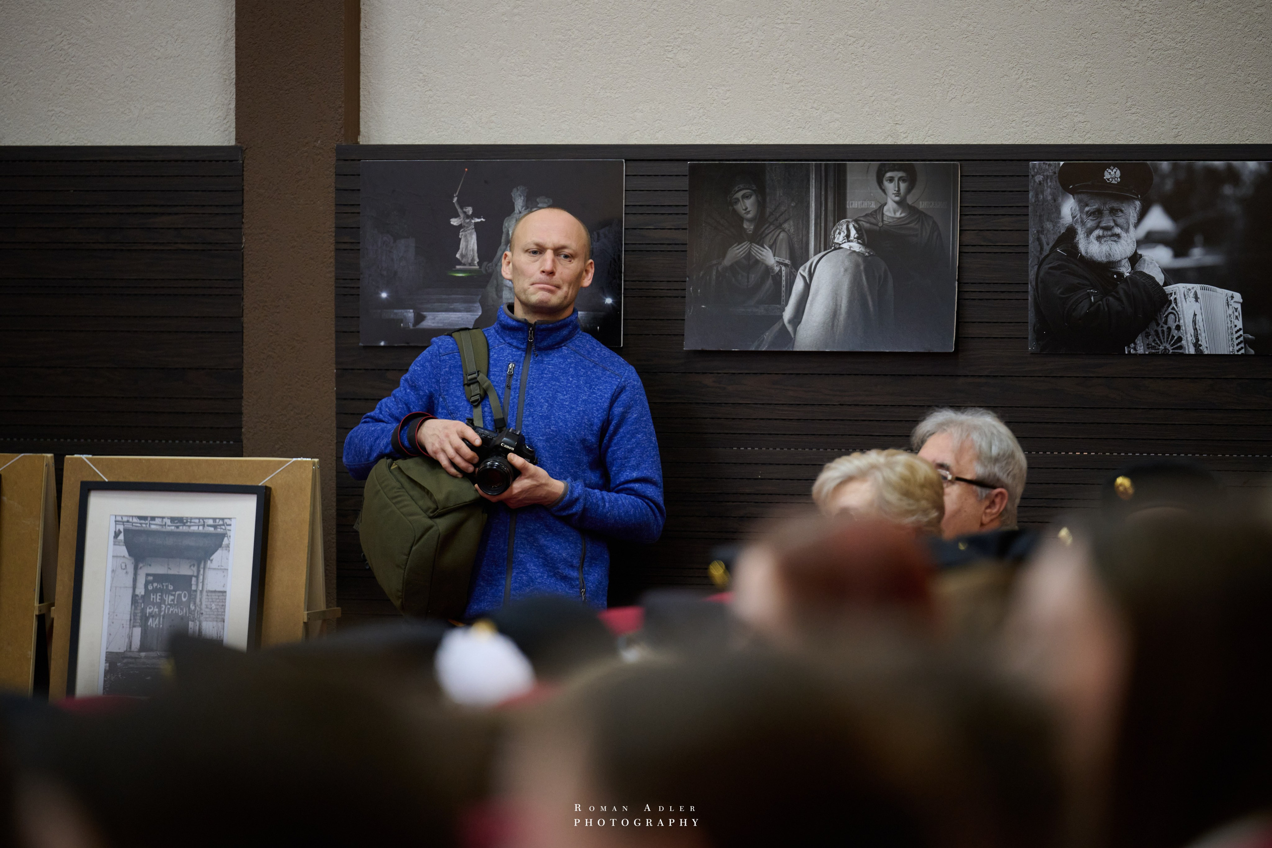 ДК «Победа» выставка фотопроекта «Территории». Фотограф Роман Адлер