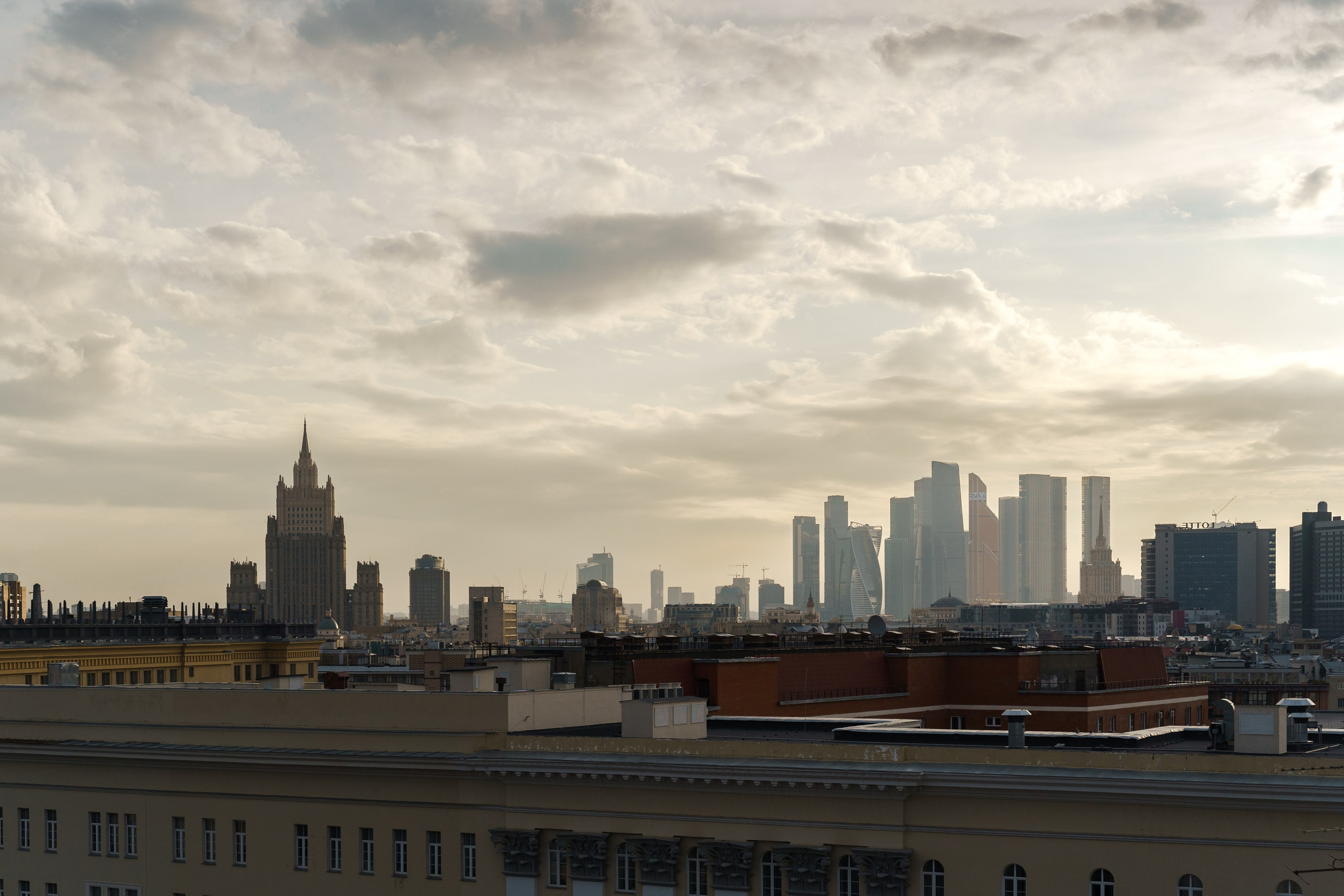 МЕДИА СЕКРЕТЫ на крыше. Свадебный фотограф в Москве и Подмосковье Виктор Одинцов