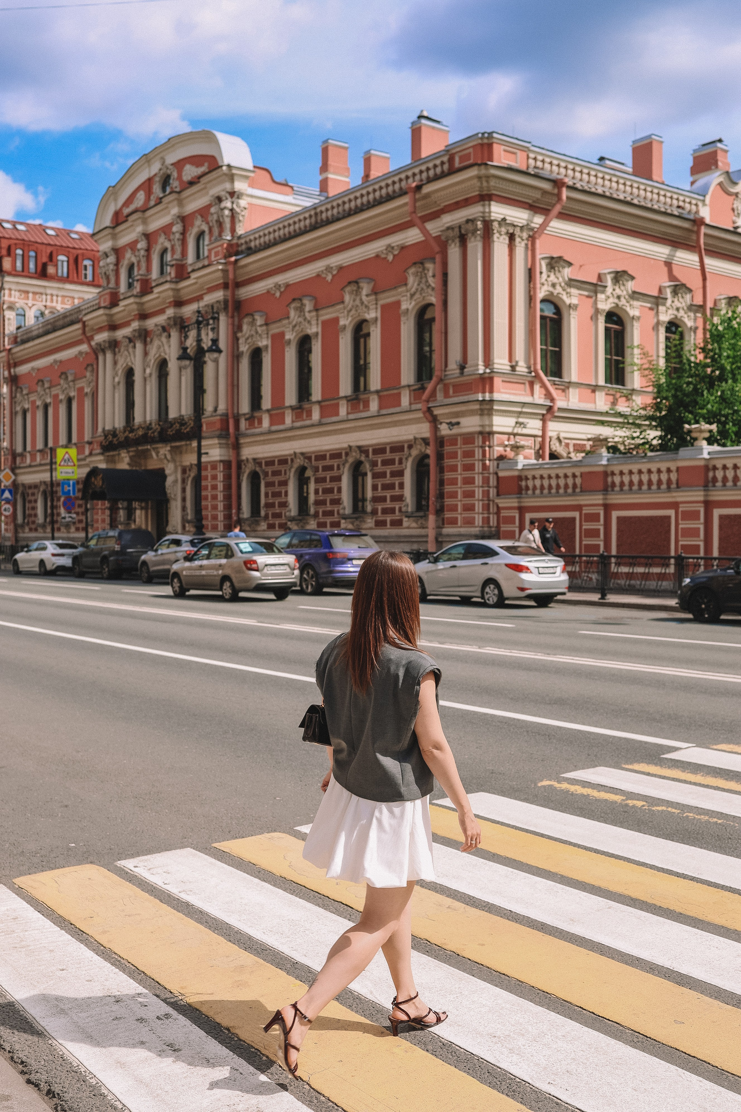 Летняя фотосессия на Чернышевской (Египетский дом, Сапёрный переулок) | Фотограф в СПб