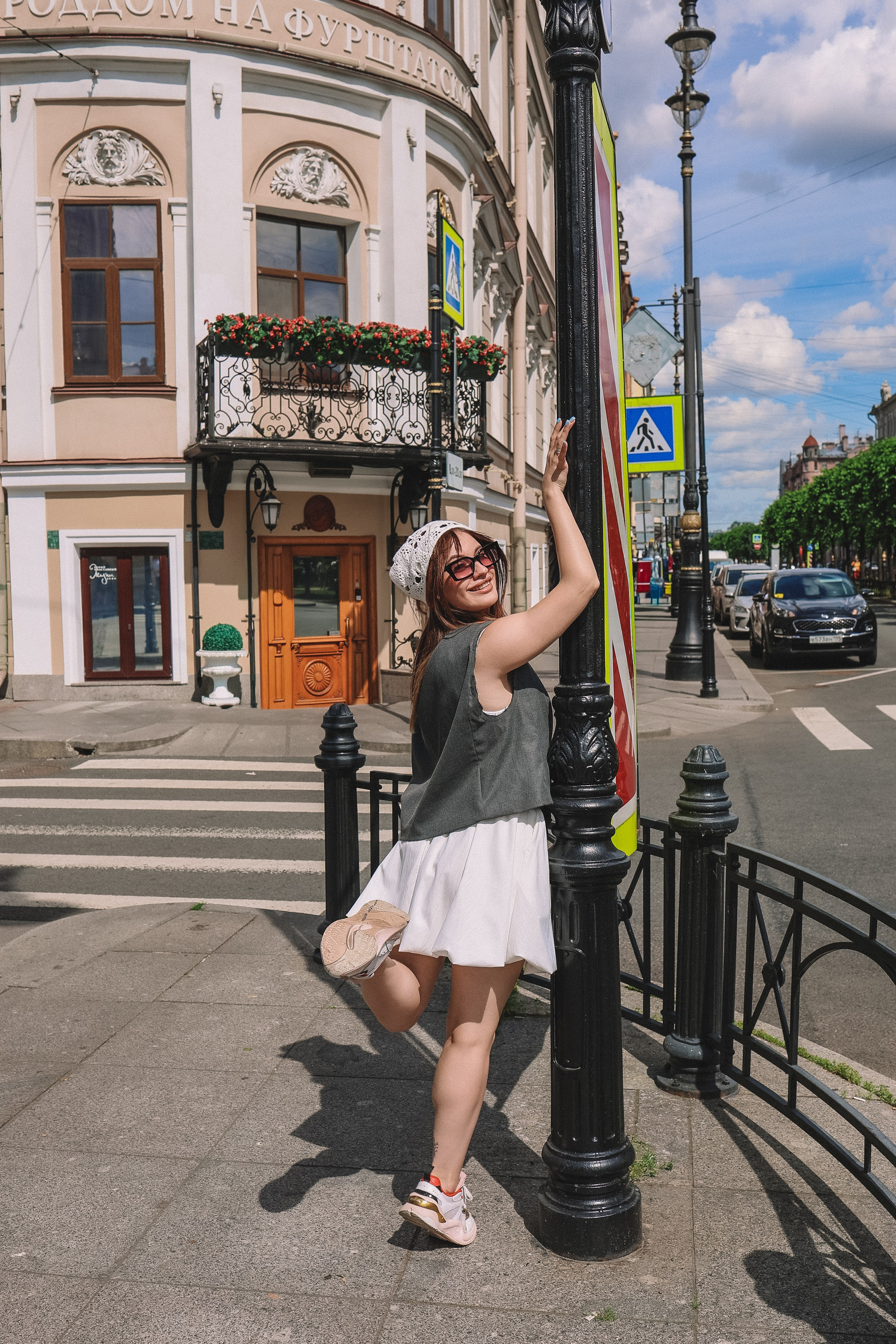 Летняя фотосессия на Чернышевской (Египетский дом, Сапёрный переулок) | Фотограф в СПб
