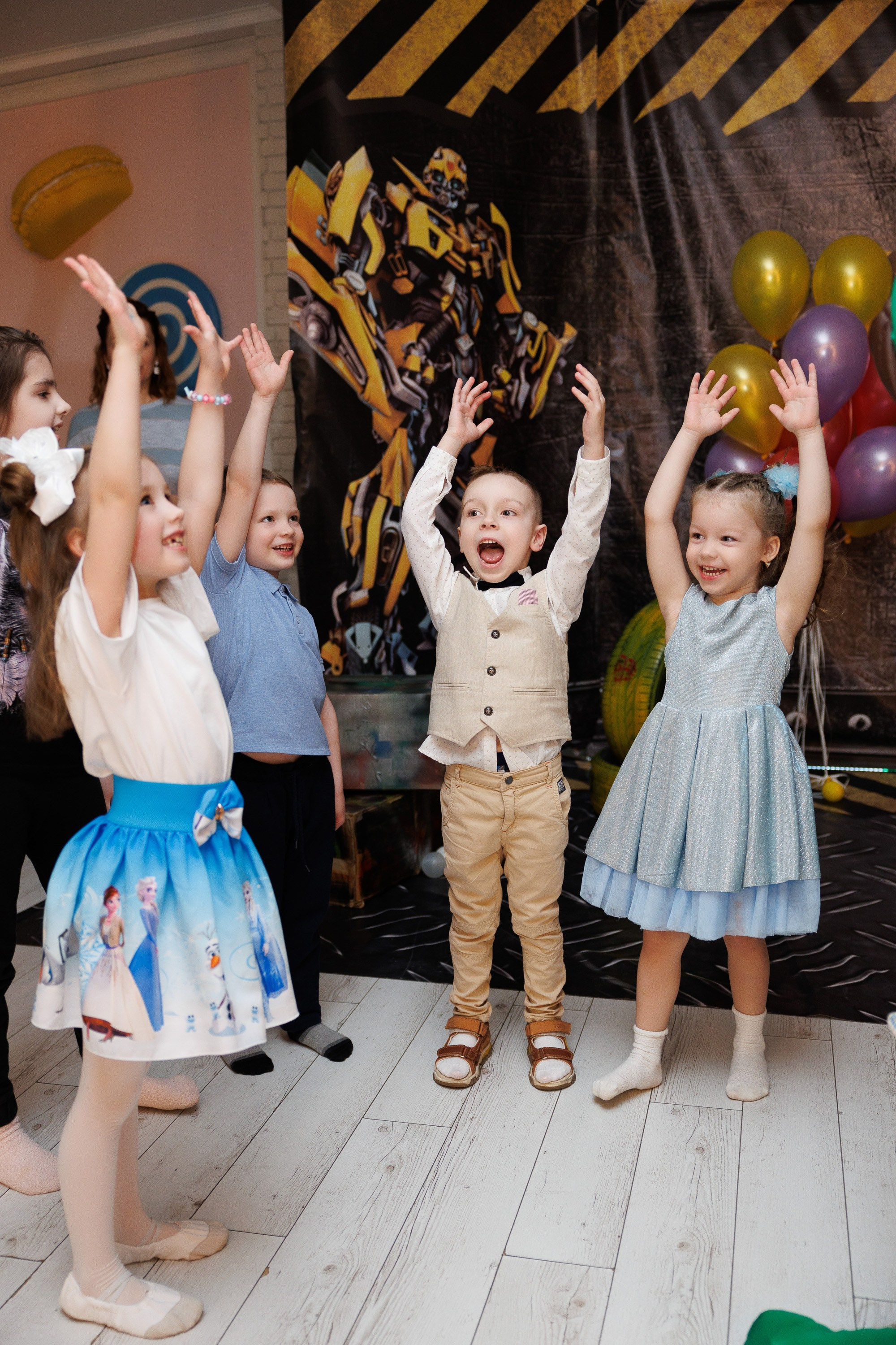 Детский день рождения в студии «Ромашка» в Оренбурге — Трансформеры