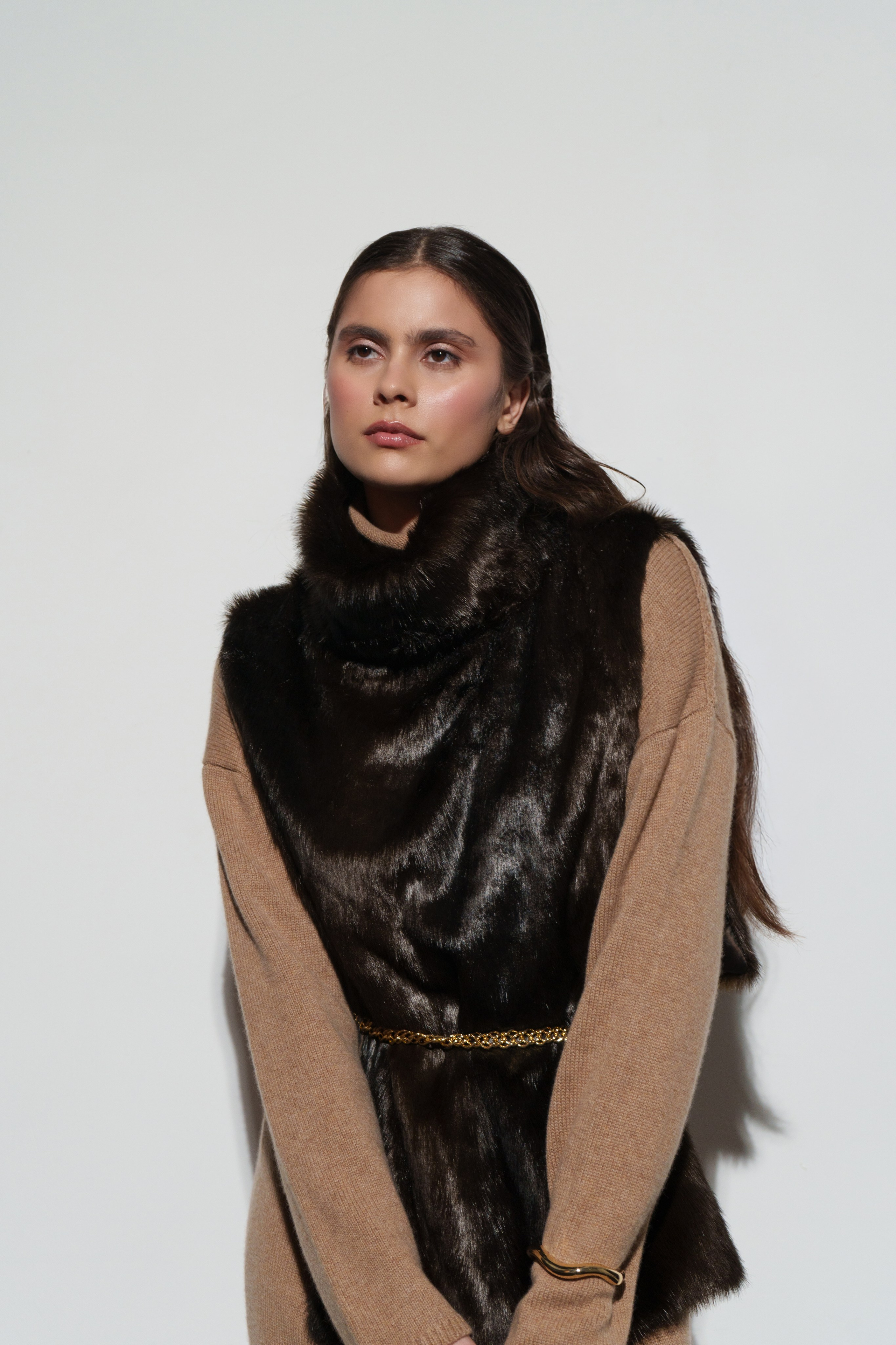 Proprio brand. Яна Трилис — Коммерческий фотограф. Лукбуки, каталоги, компейны. Москва | Санкт-Петербург