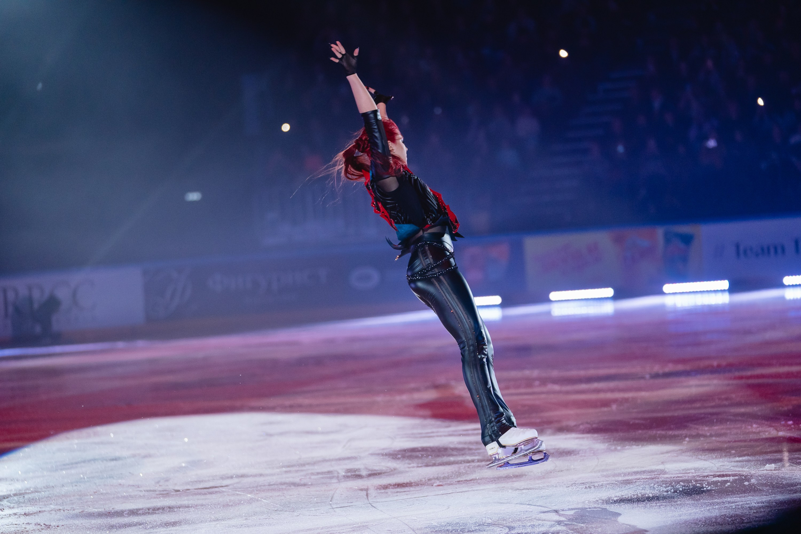 Шоу «Чемпионы на льду» в Новосибирске. Воробьева Ксения — Спортивный и танцевальный фотограф Новосибирск