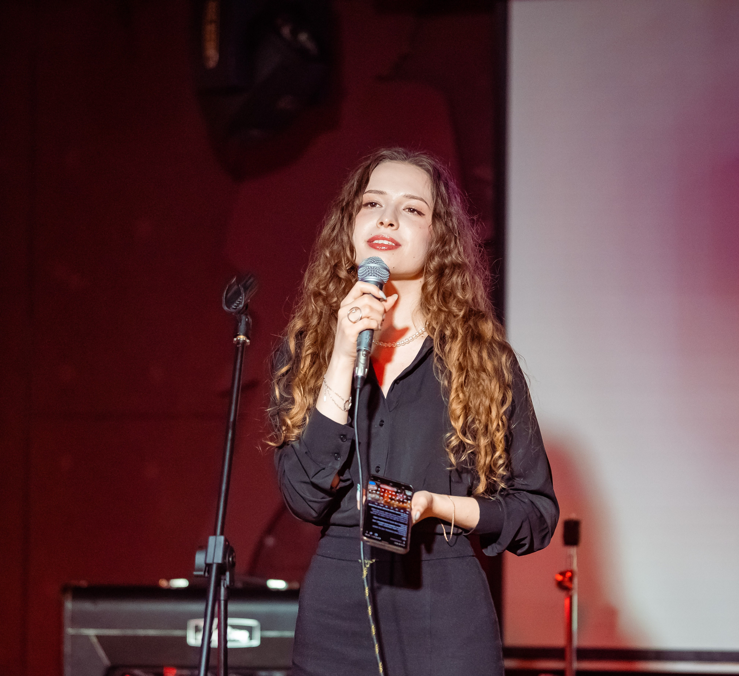 Репортажные фотографии творческого вечера Такие дела, Панда