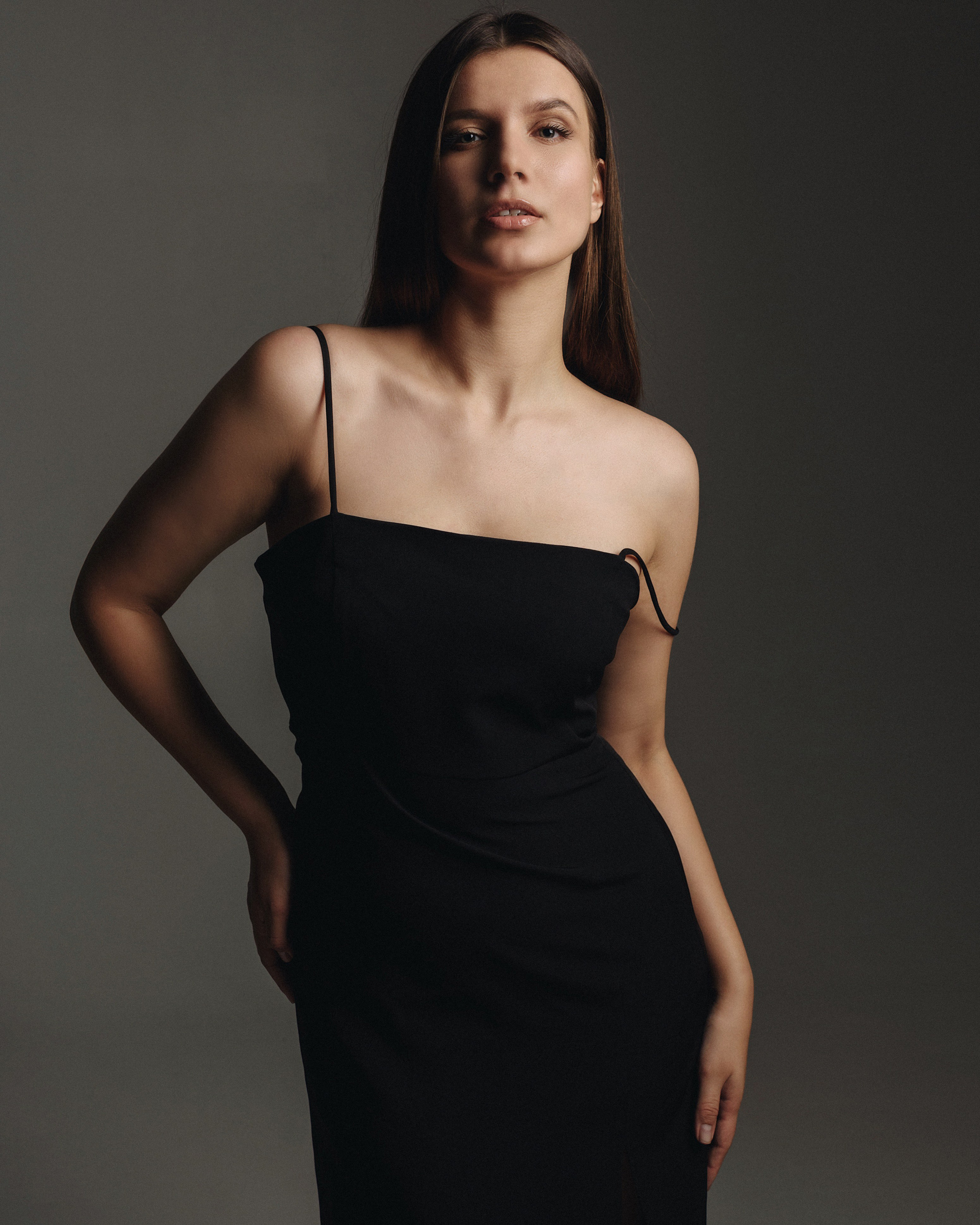 Модель Полина Новосибирск. Коммерческий фотограф для маркетплейсов Wildberries и Ozon в Новосибирске — фото и видео для брендов