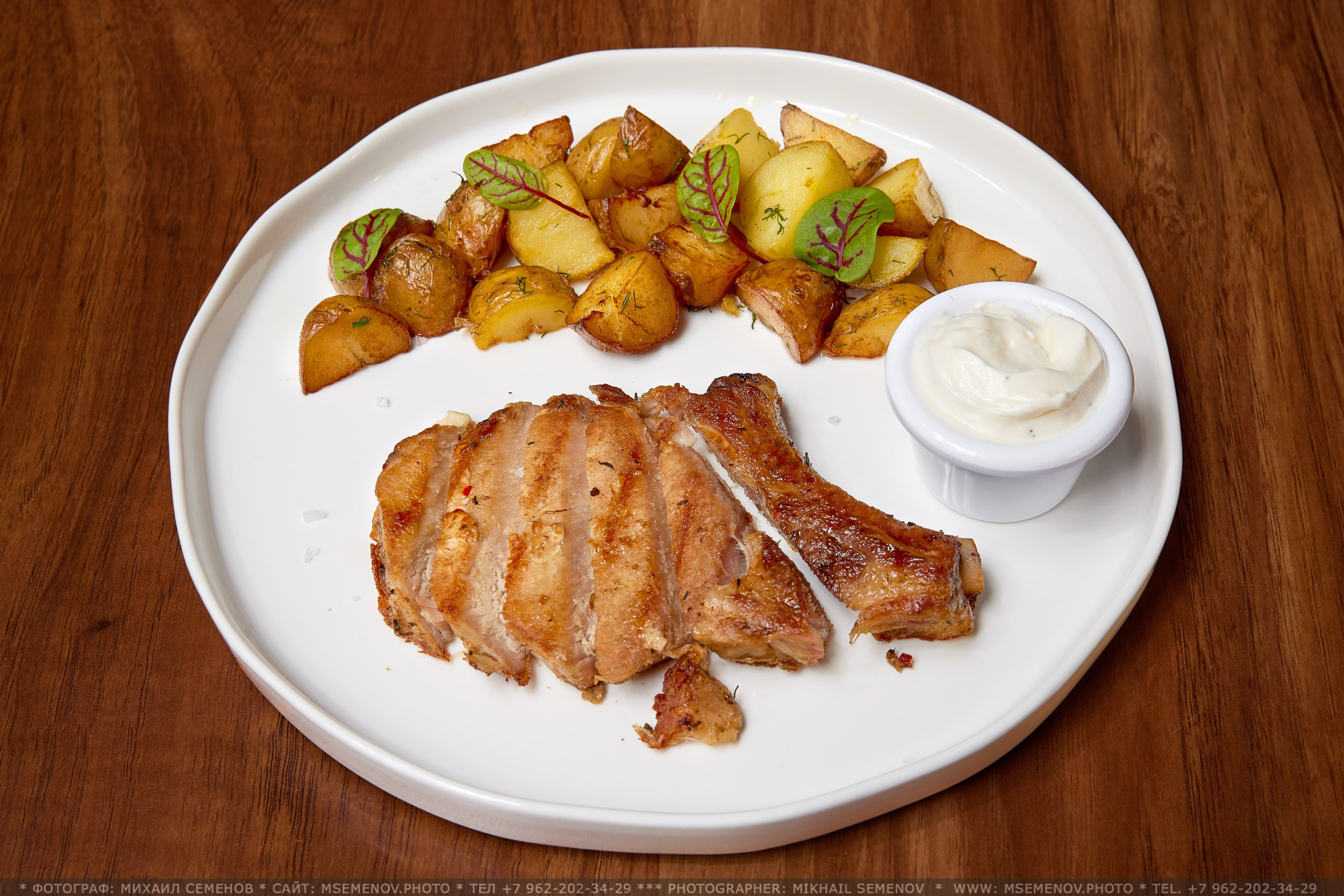 Деловая фотосъемка, предметная, студийный портрет. Рекламная фотосессия. ФОТОуслуги для бизнеса, имиджевая фото-видео съемка. Фотограф, фотопроекты Михаила Семенова в Ярославле. Фотошкола