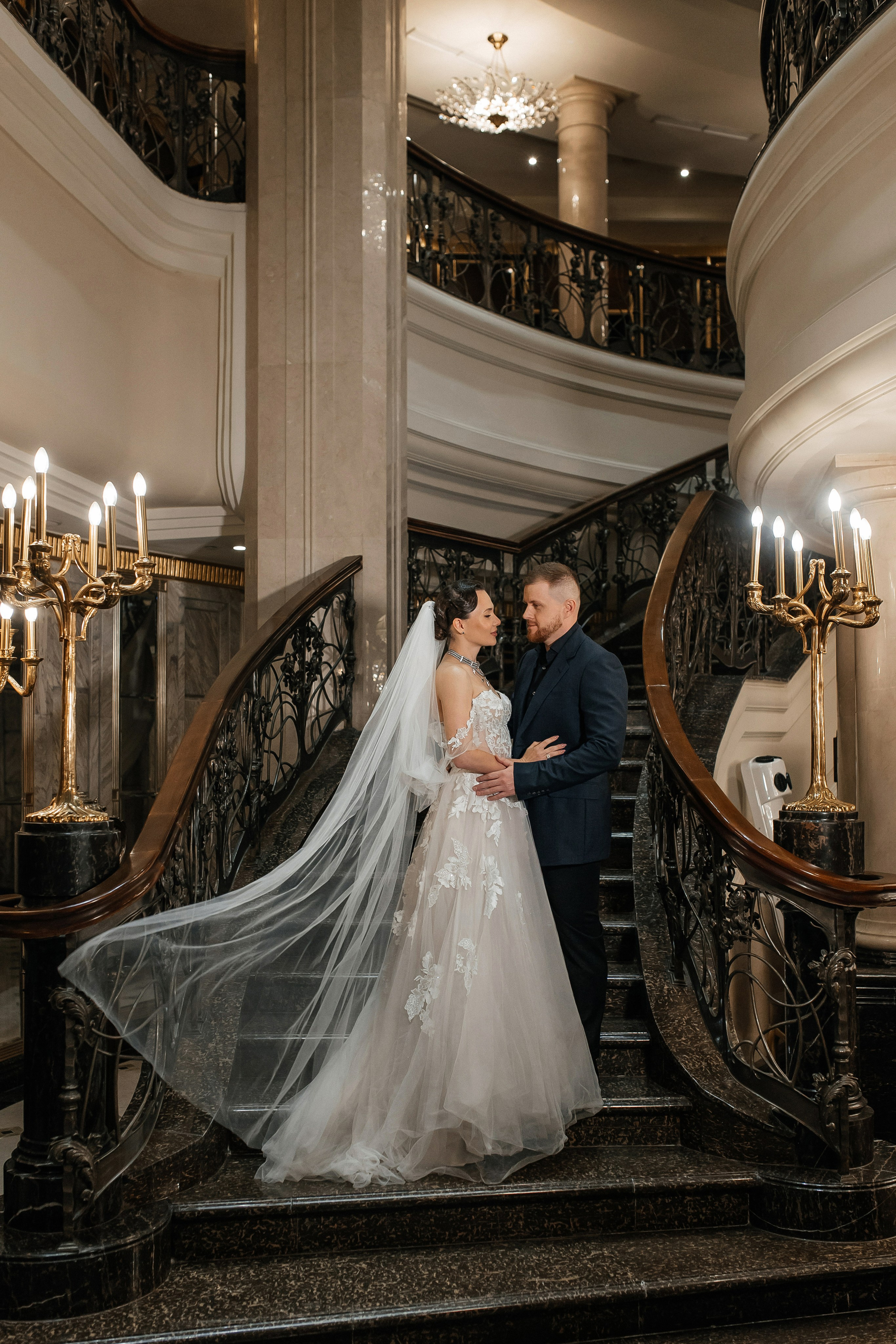 свадебная фотосессия в отеле сент риджес Москва Никольская