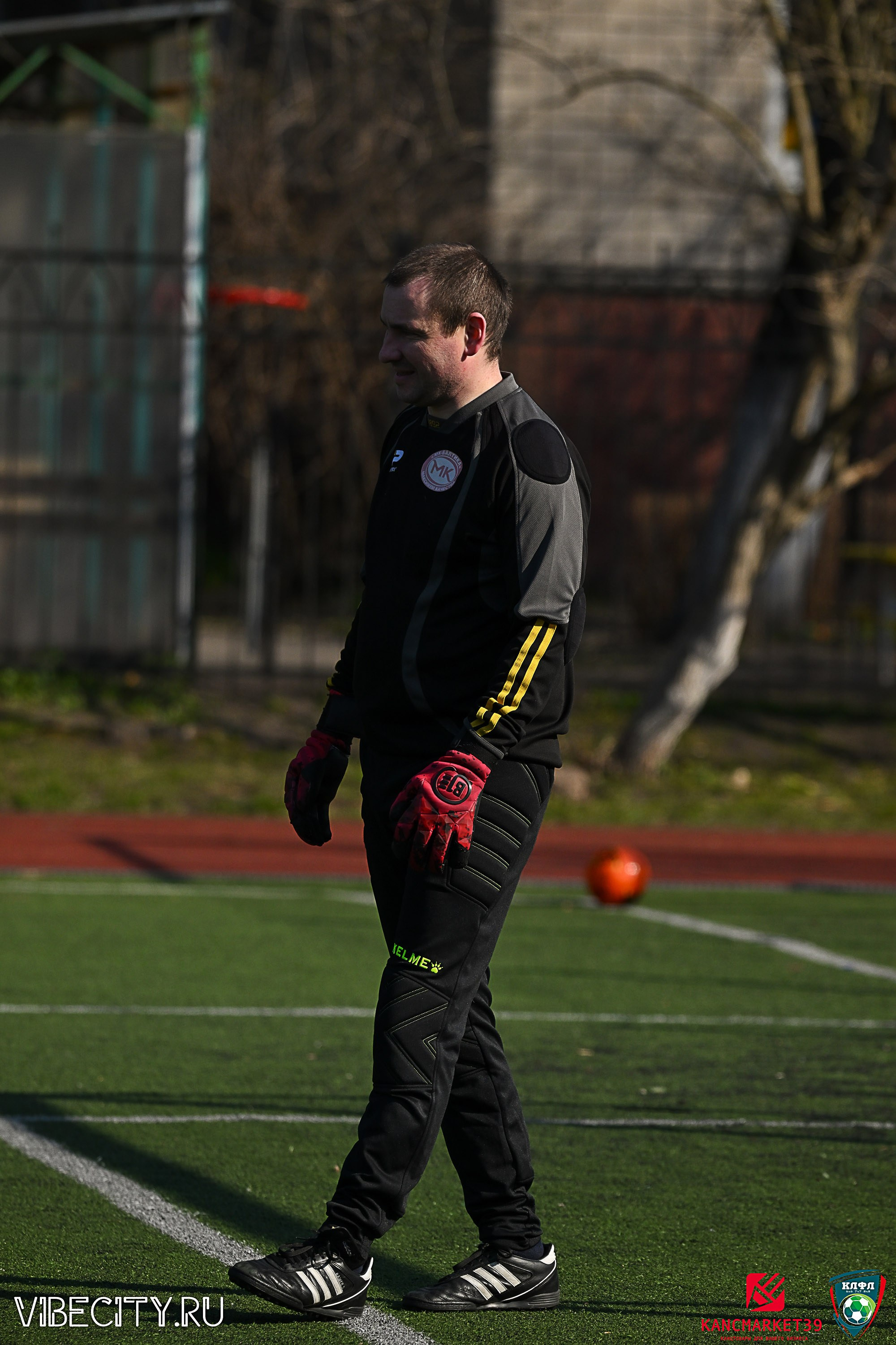 XX ЧЕМПИОНАТ КАЛИНИНГРАДСКОЙ ЛФЛ КАНЦМАРКЕТ39 сезона 2024–2025 гг. VIBECITY.RU Вайб Сити Ру Фоторепортажи Фотоотчеты Калининград