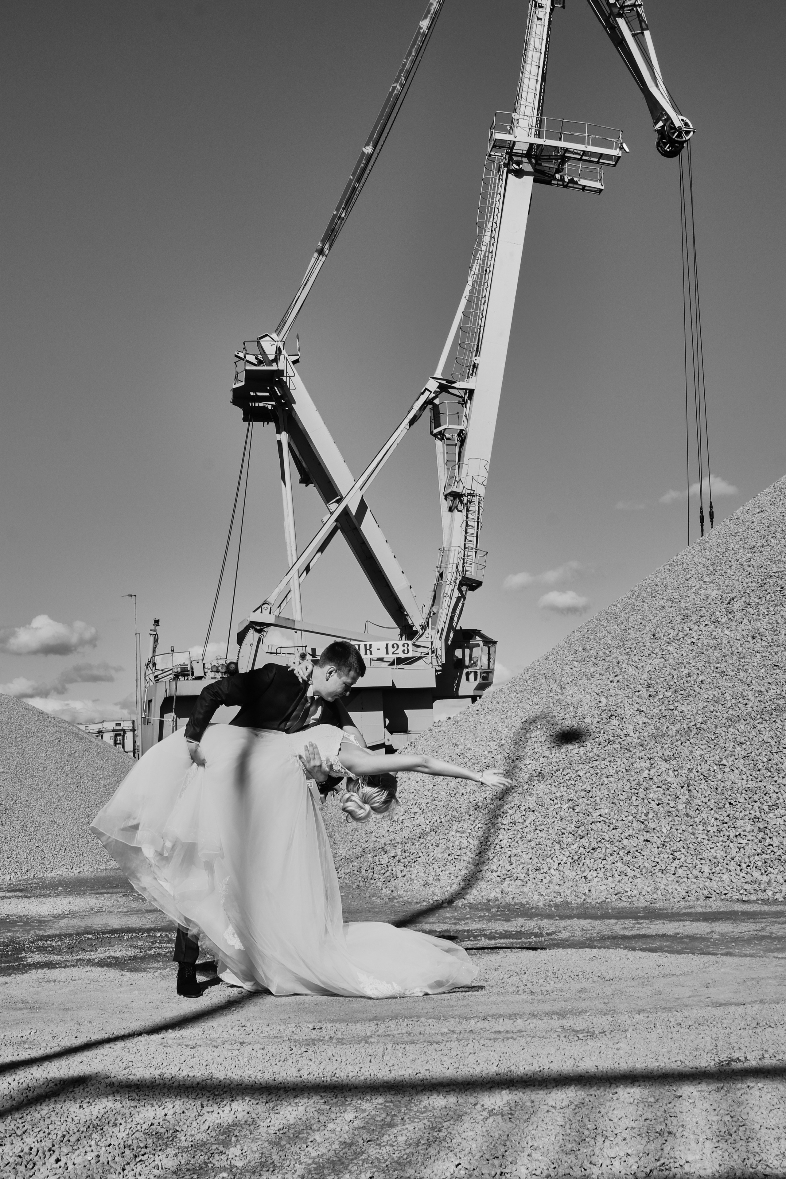 Они залезли на трактор…. Свадебный фотограф Анастасия Лахтионова