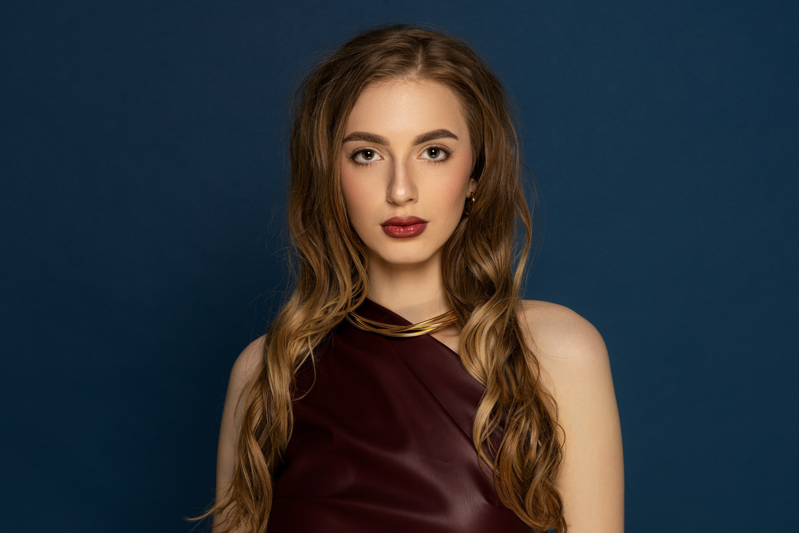 Студийная съемка на циклораме с импульсным светом с Ксенией для «себя». Дмитрий Шульгин, портретный фотограф в Воронеже