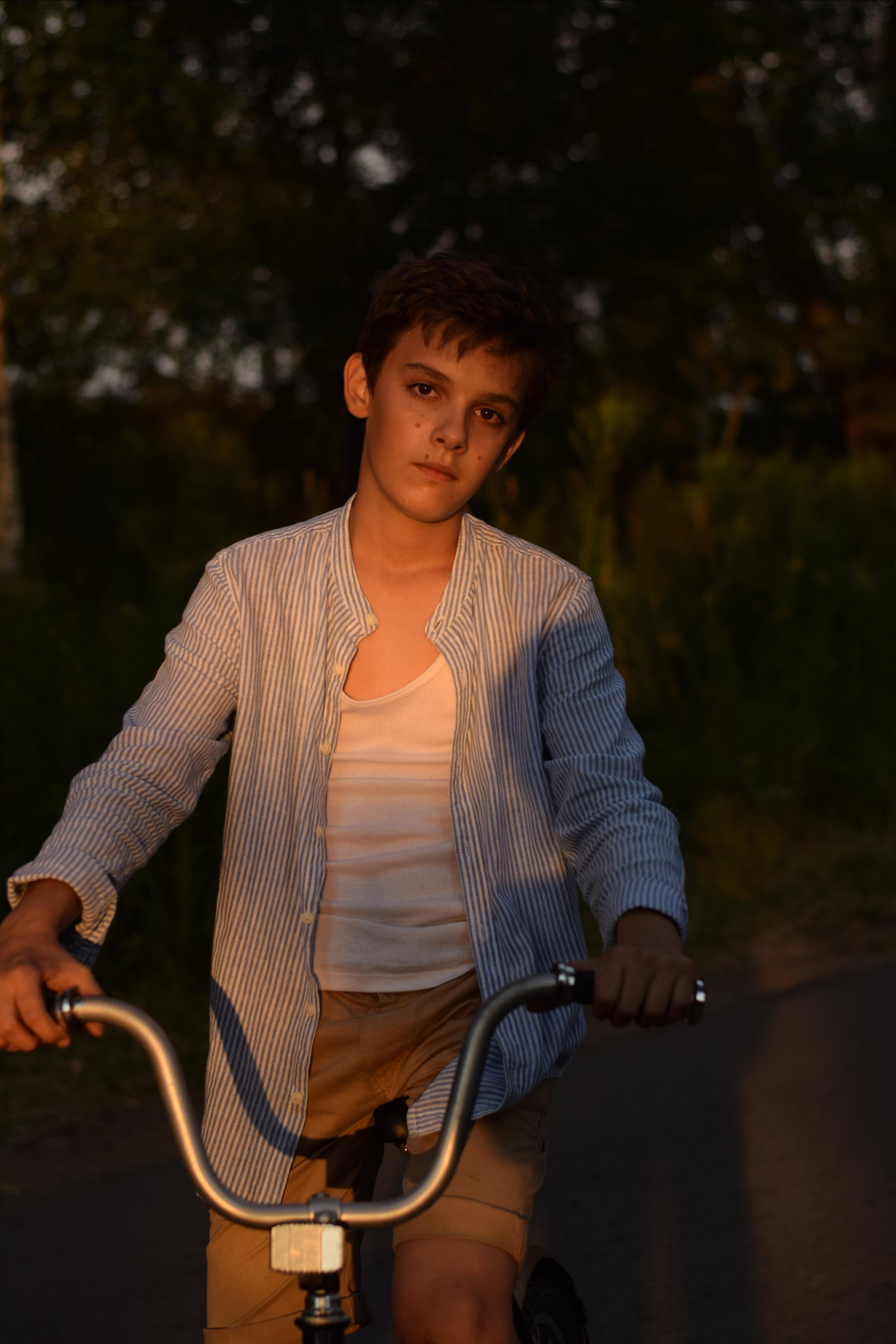 Фотосессия Кирилла. Семейный фотограф Щёкино, Тула. От 5000р