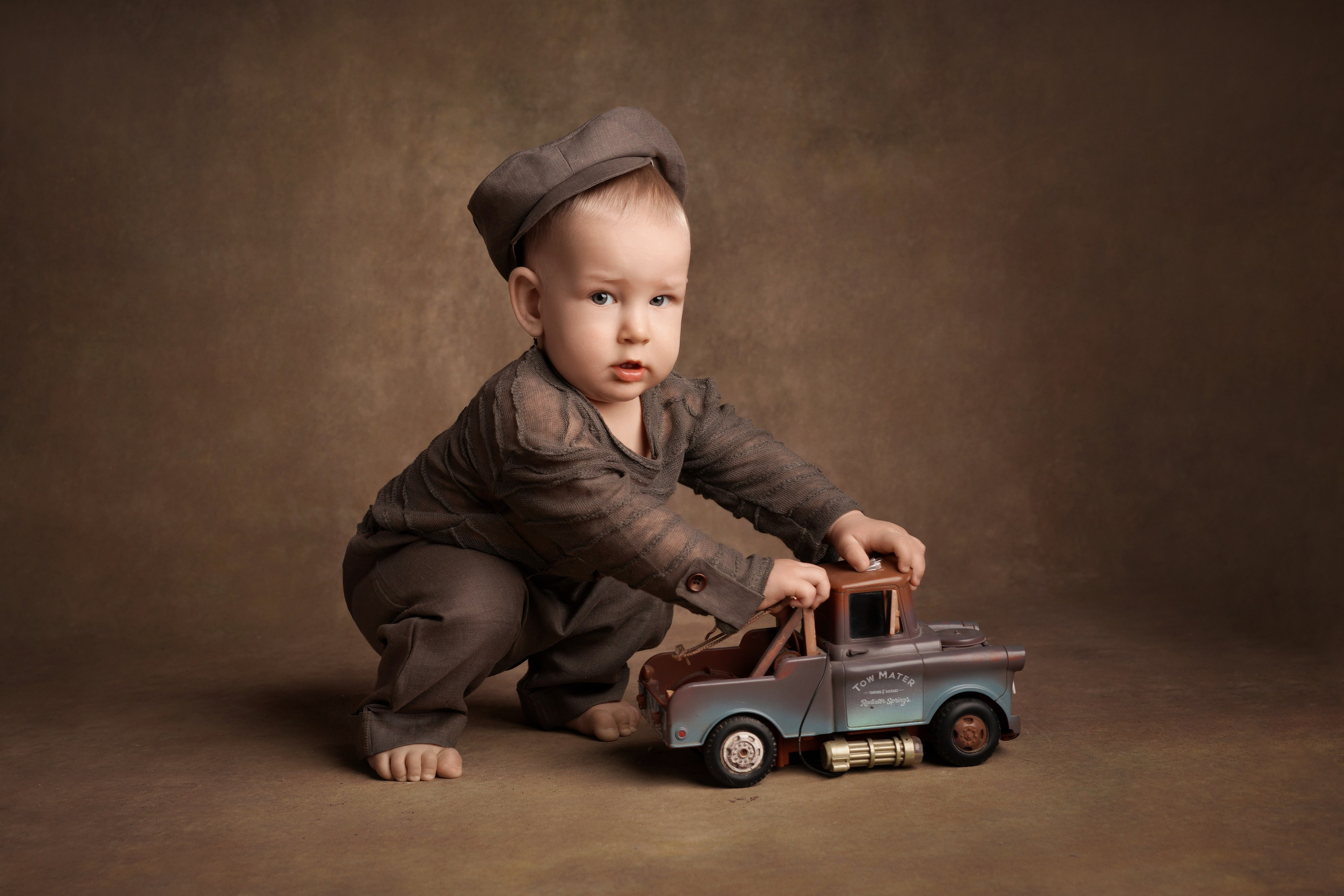 ГОДИК В РЕТРО СТИЛЕ. Фотограф новорожденных беременных в Тюмени Ткачук Татьяна