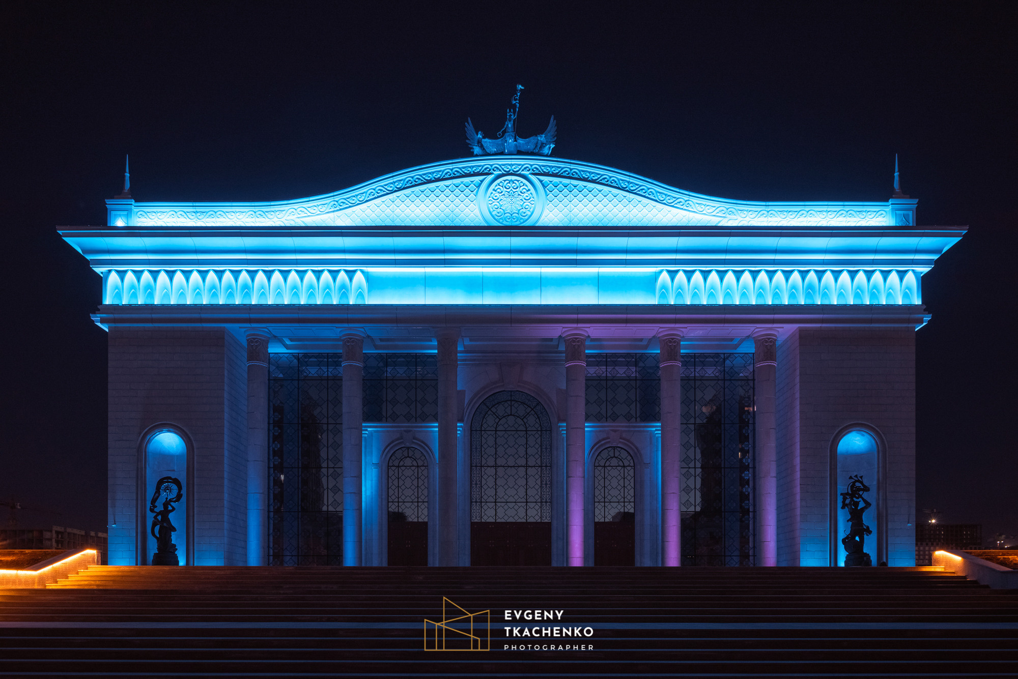 Казахский драматический театр. Архитектурный и интерьерный фотограф в Казахстане