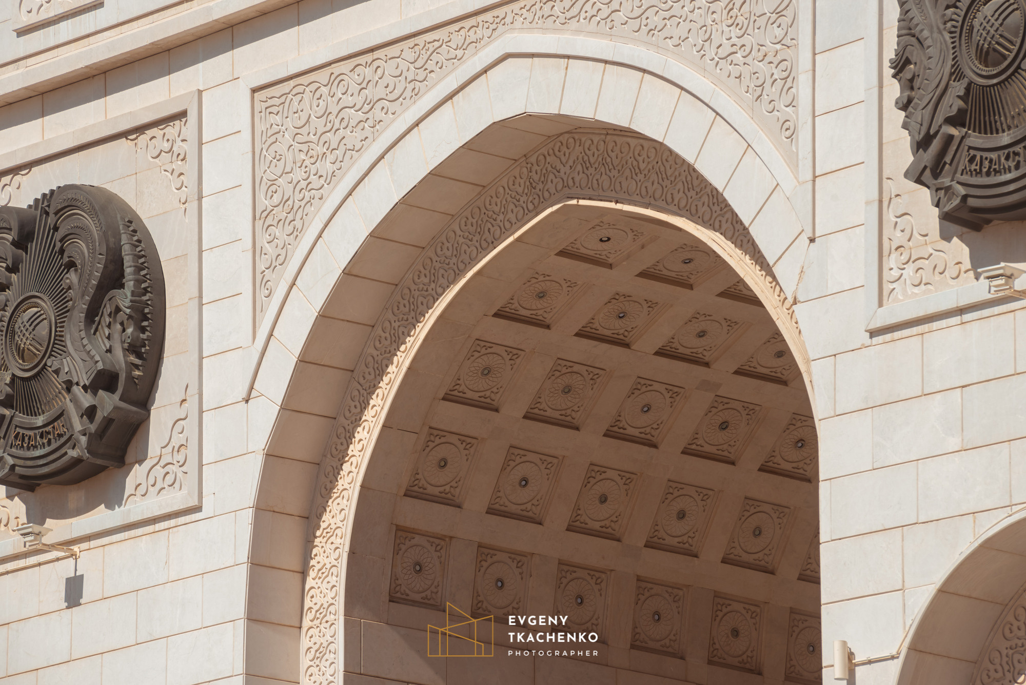 Арка «Мәңгілік Ел». Архитектурный и интерьерный фотограф в Казахстане