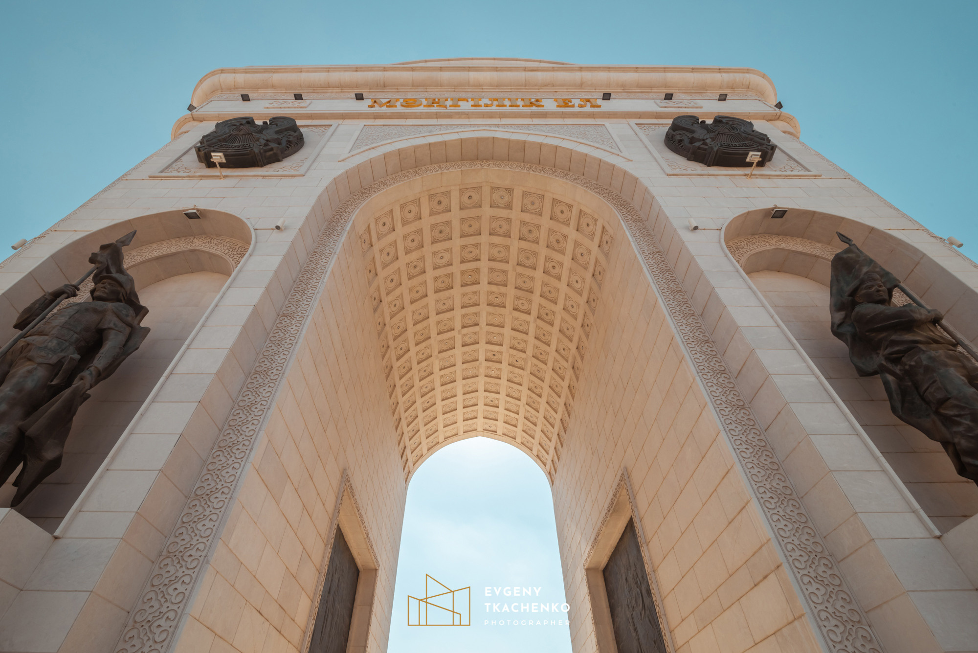 Арка «Мәңгілік Ел». Архитектурный и интерьерный фотограф в Казахстане