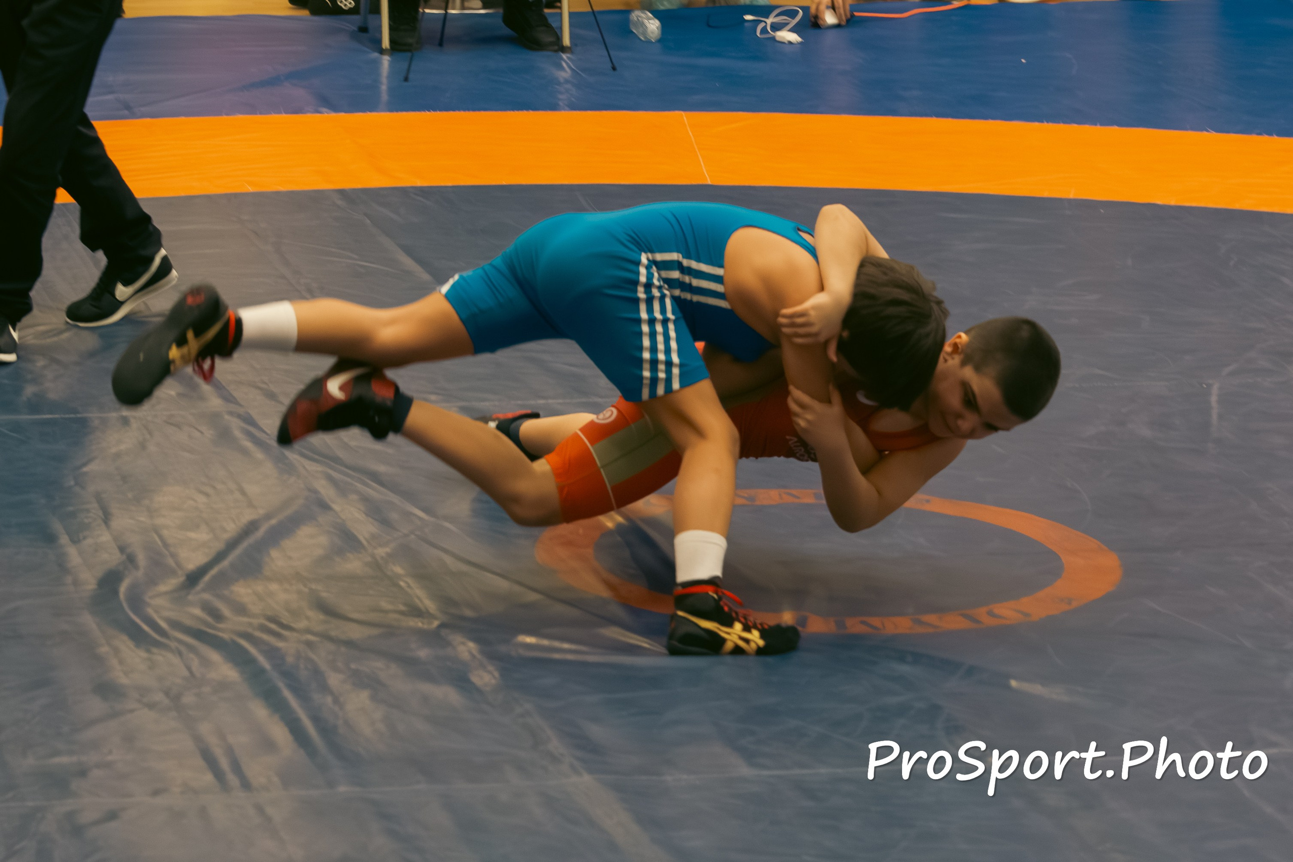 «Спорт через объектив: история в каждом снимке!»