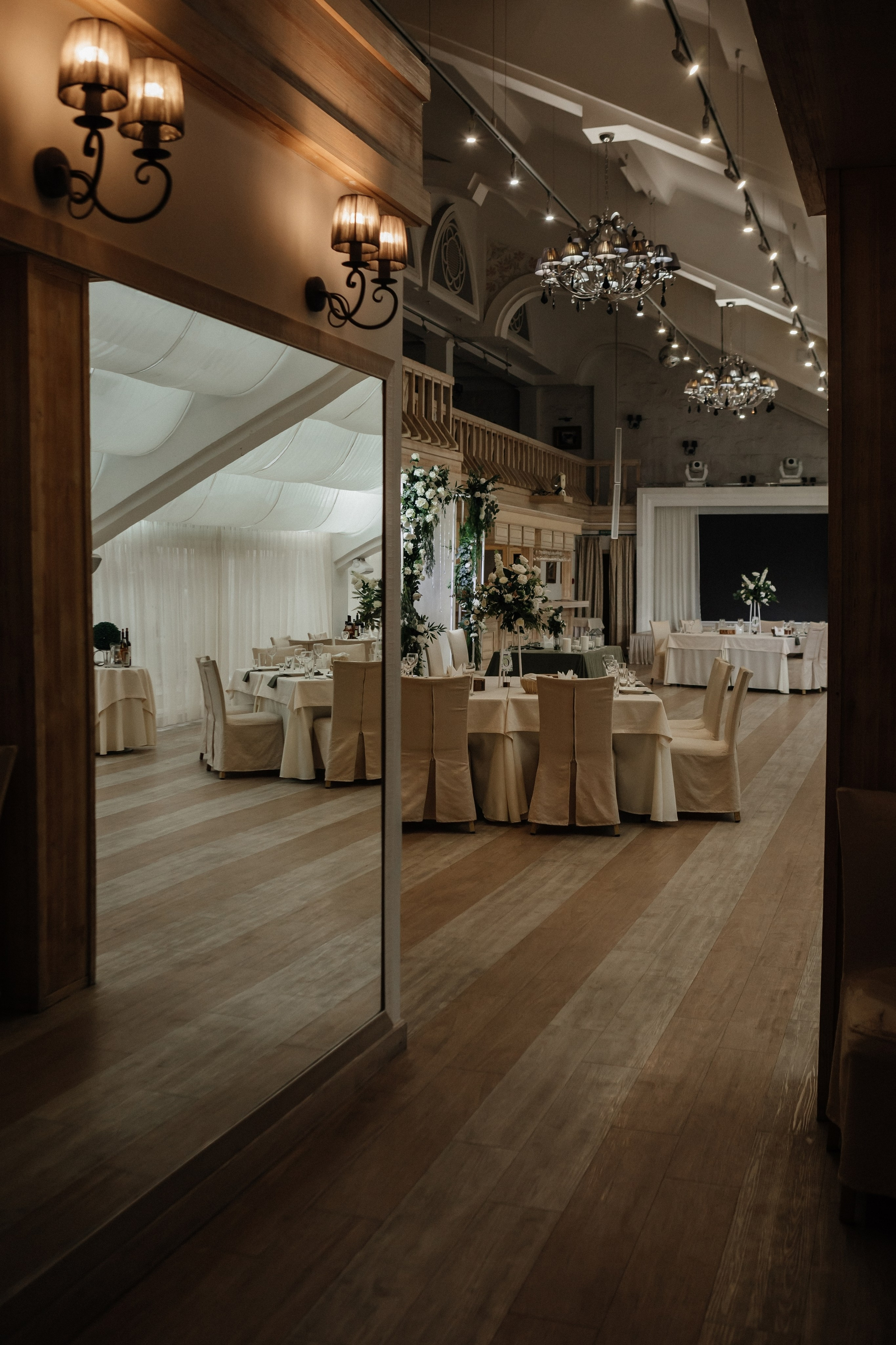 Анонс свадьбы Влада и Дарьи. Свадебный и семейный фотограф Елена Иштулкина