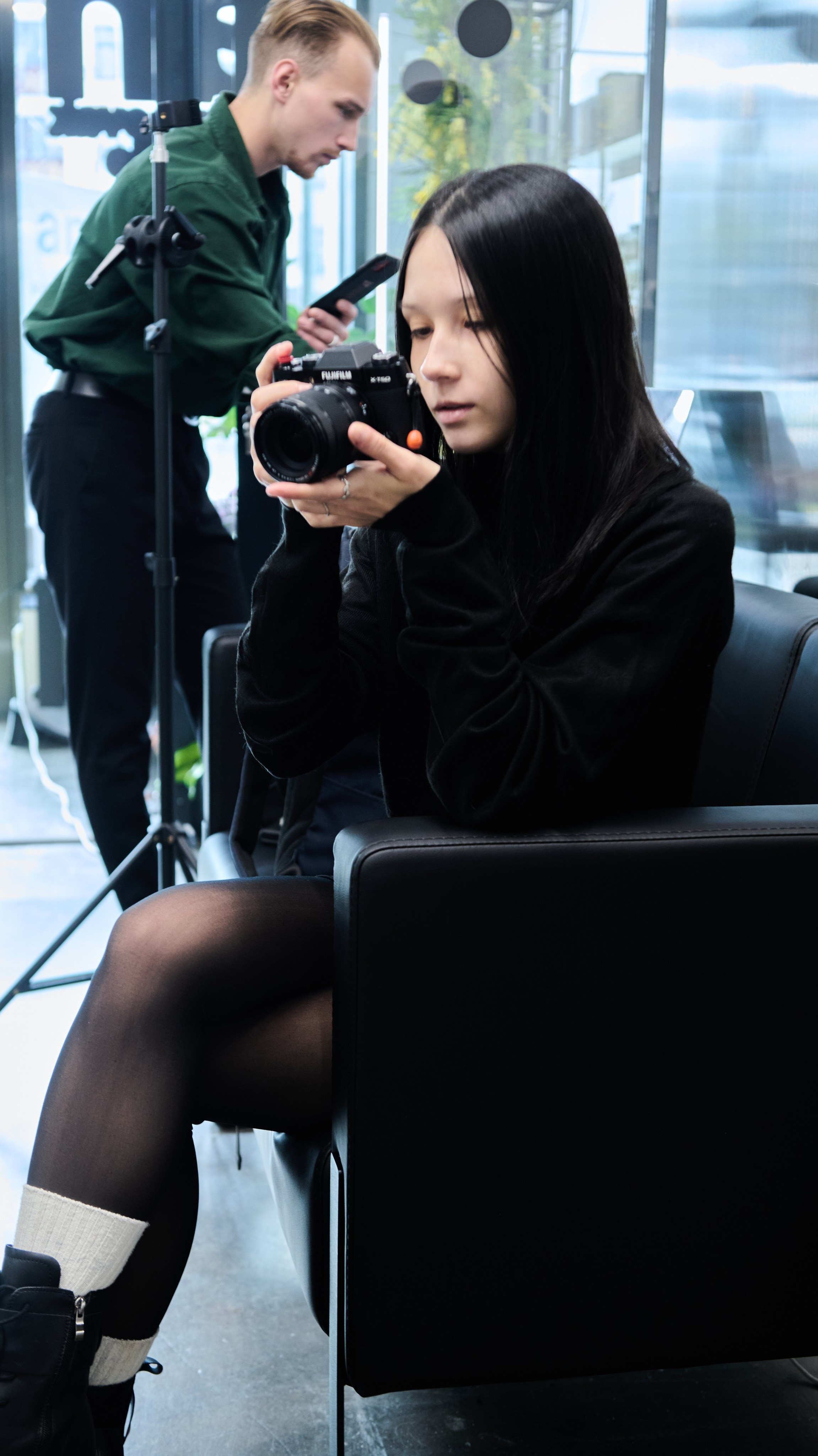 Фотосессия в салоне красоты. Подготовка моделей к съемкам. Репортажный и семейный фотограф — Шелихов Сергей