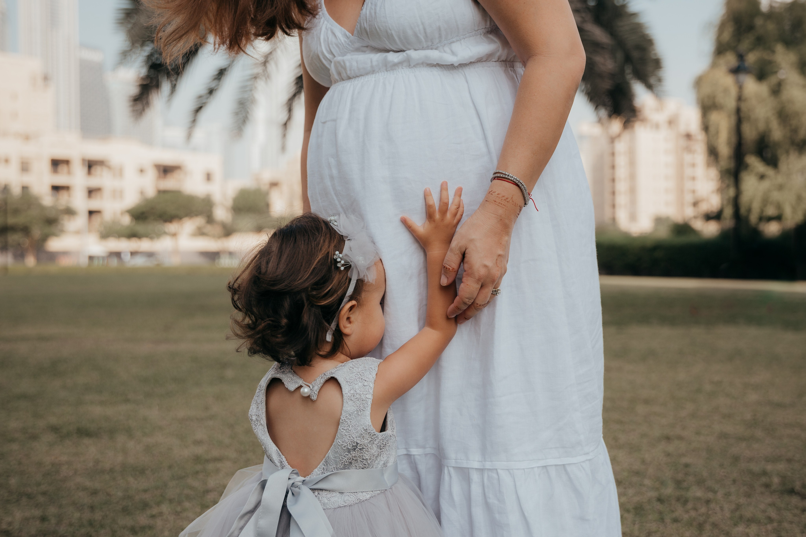Family, Maternity & Newborn Photographer in Dubai