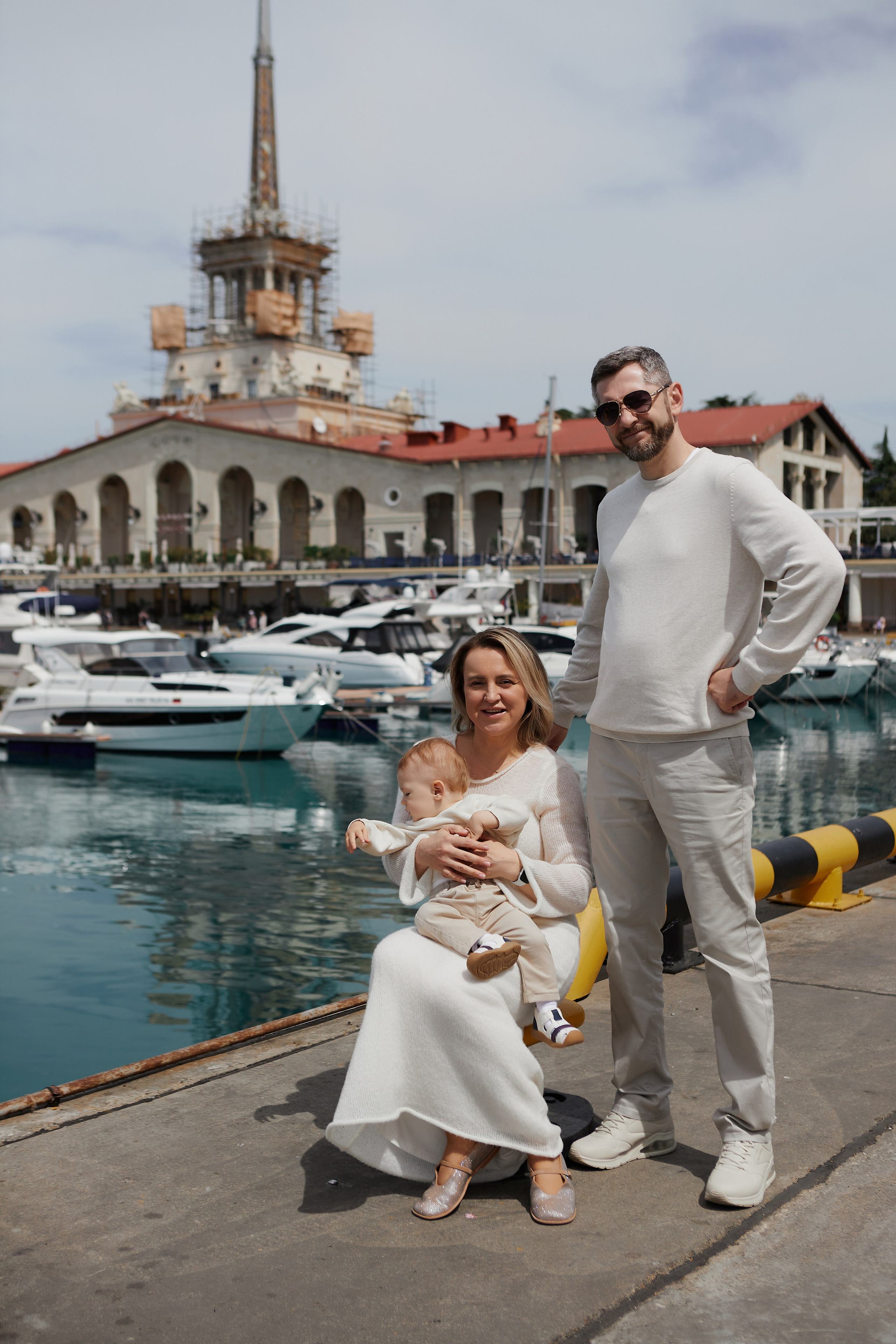 Фотосессия красивой семьи Кангун. Свадебный и семейный фотограф в Сочи-Красной поляне Ларионова Анна