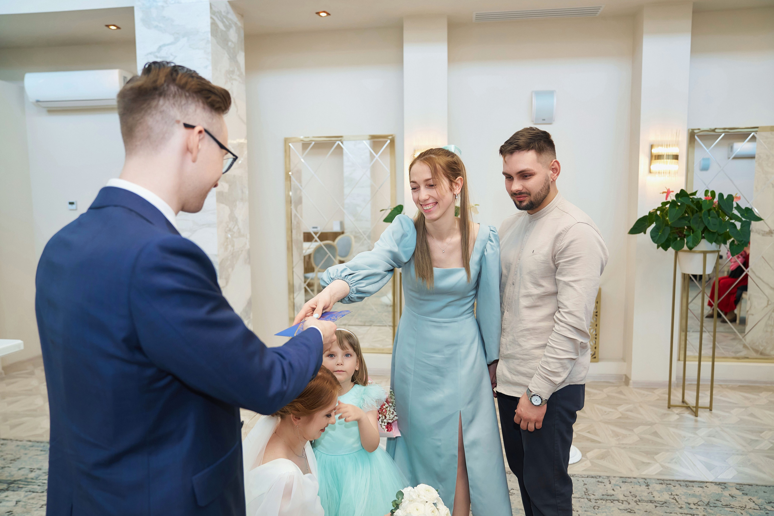 Свадебная Фотосессия в Савёловском ЗАГС и парке Речного Вокзала Москвы