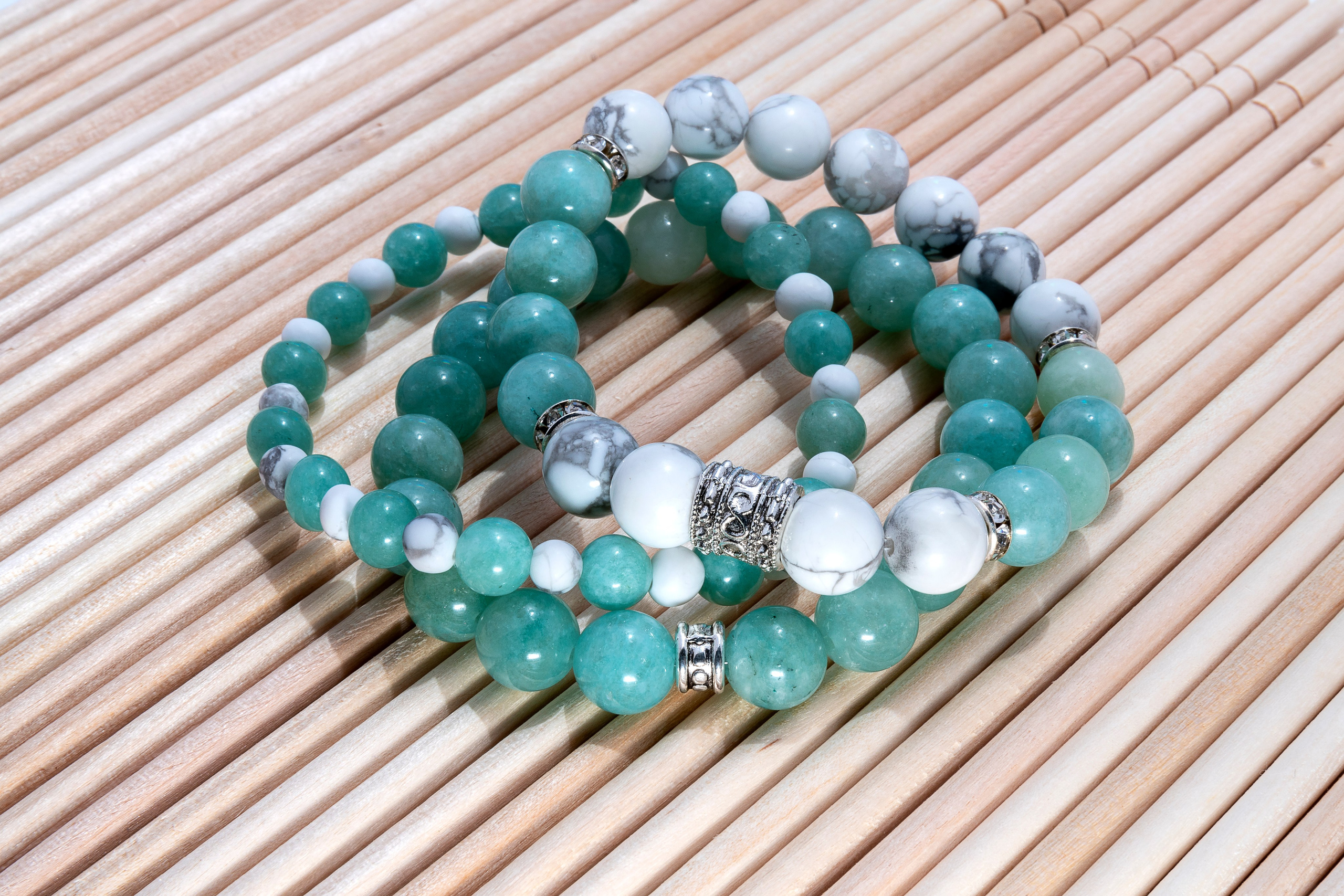 Украшения из камней