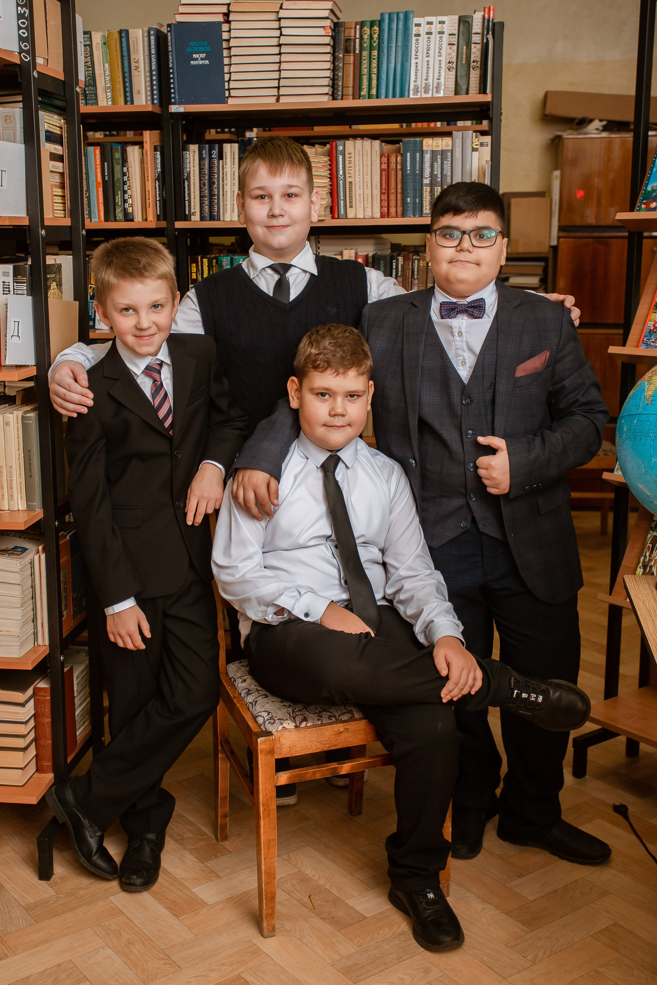 ЗАТО Озерный, школа 1, 4А класс. Студия выпускных альбомов Остров