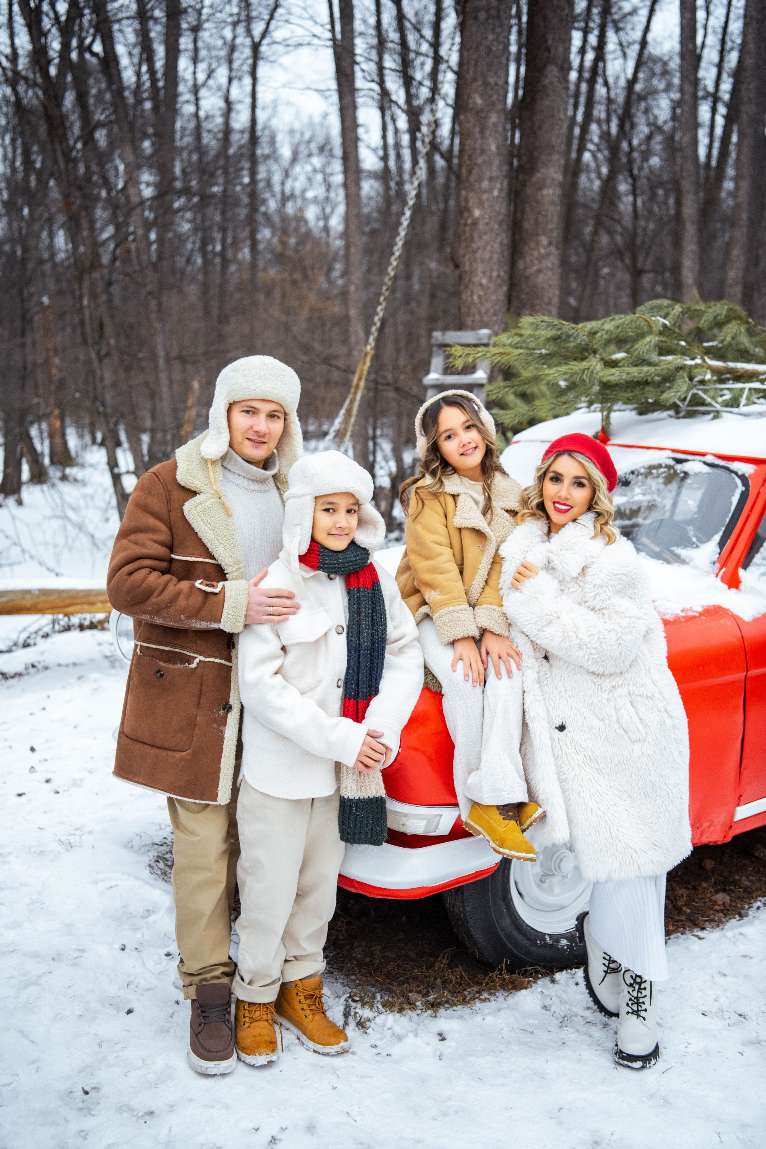 Новогоднее портфолио 2025. Свадебный и семейный фотограф в Уфе | Винс Константин | Фотопроекты