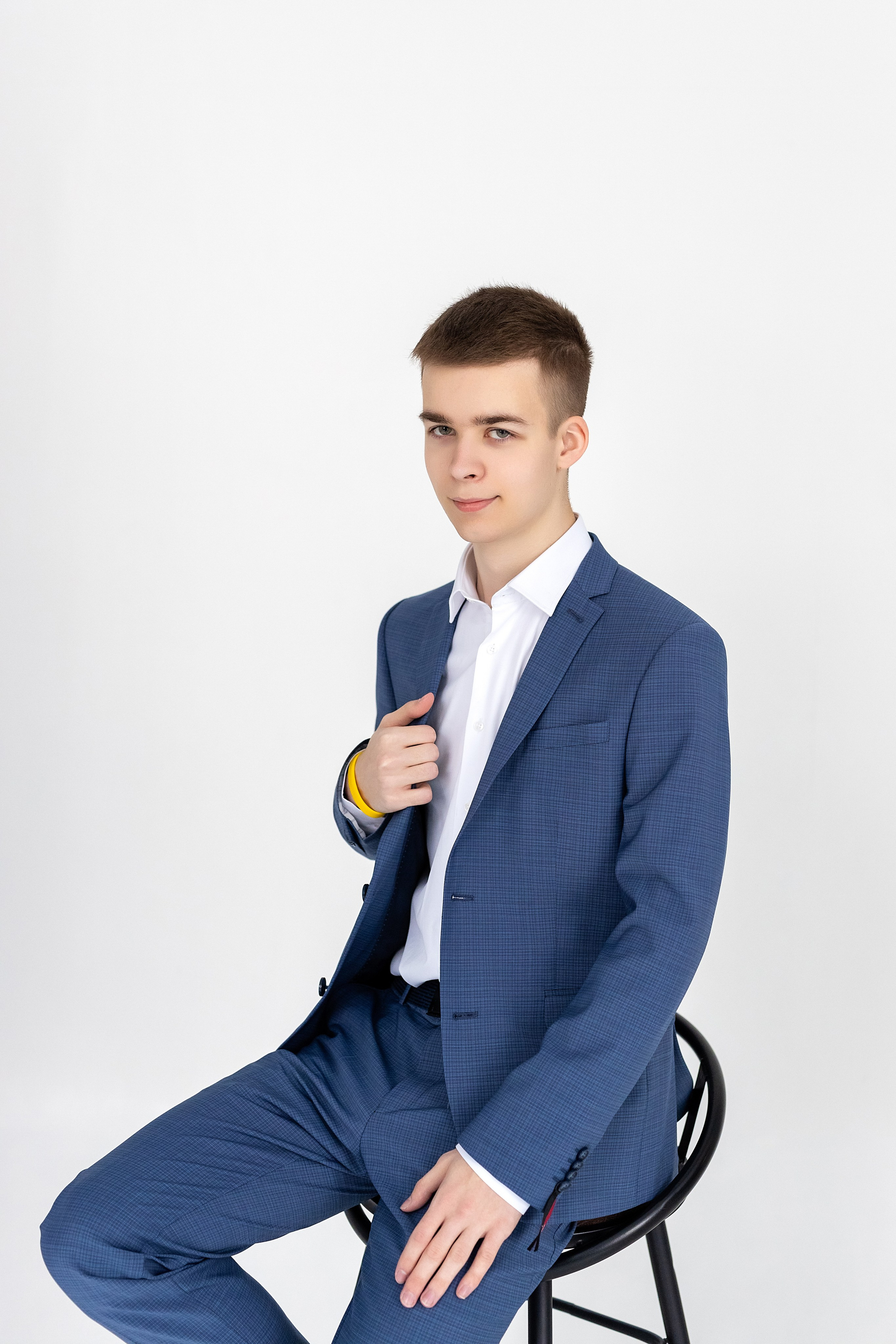 Выпускной альбом Владивосток 11 класс. Стильный выпускной альбом Владивосток фотограф Вероника Мигачева