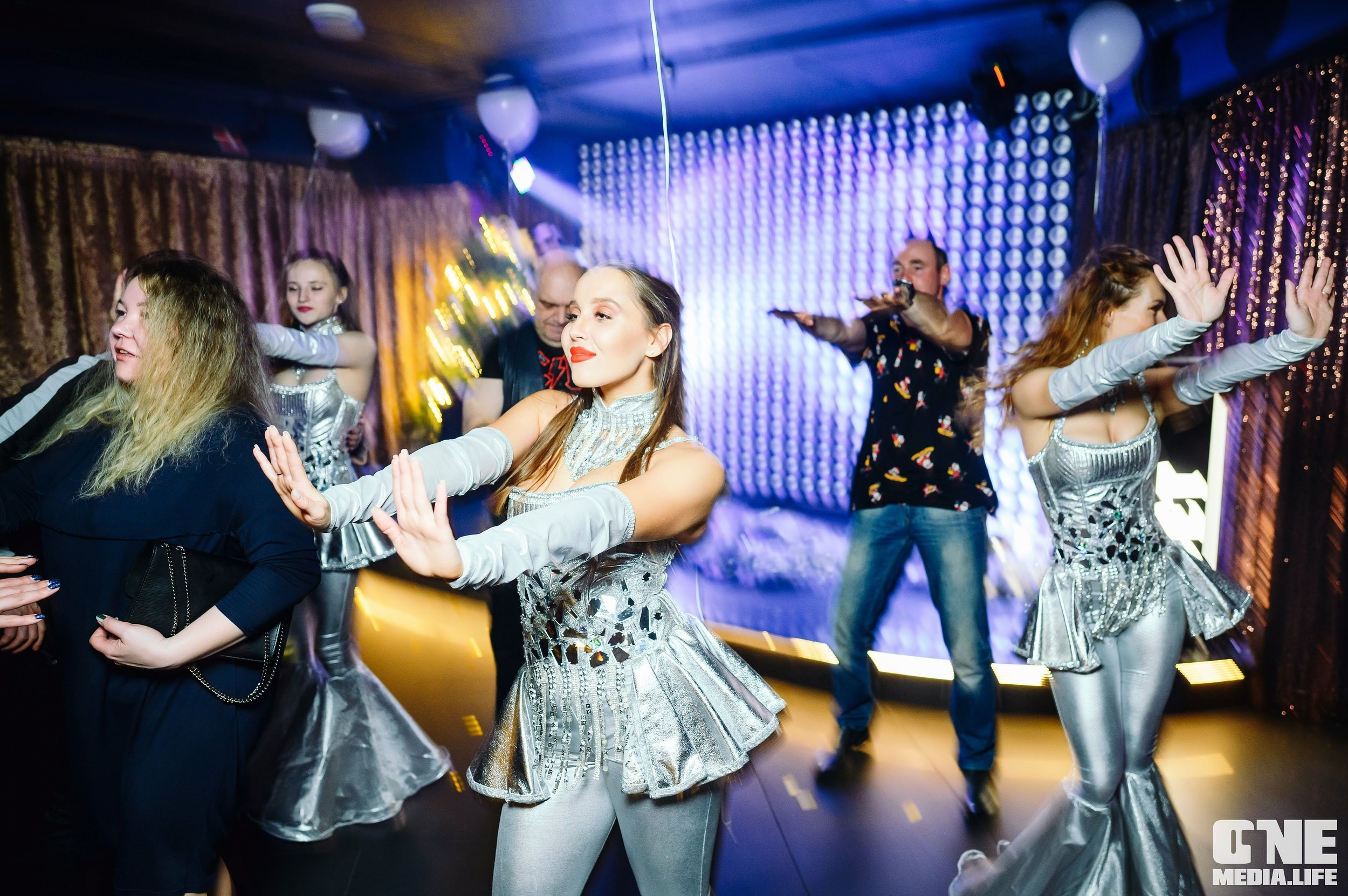 Фоторепортаж из караоке-клуба Эйфория. One Media Life: фоторепортажи, фотоотчеты с мероприятий и заведений