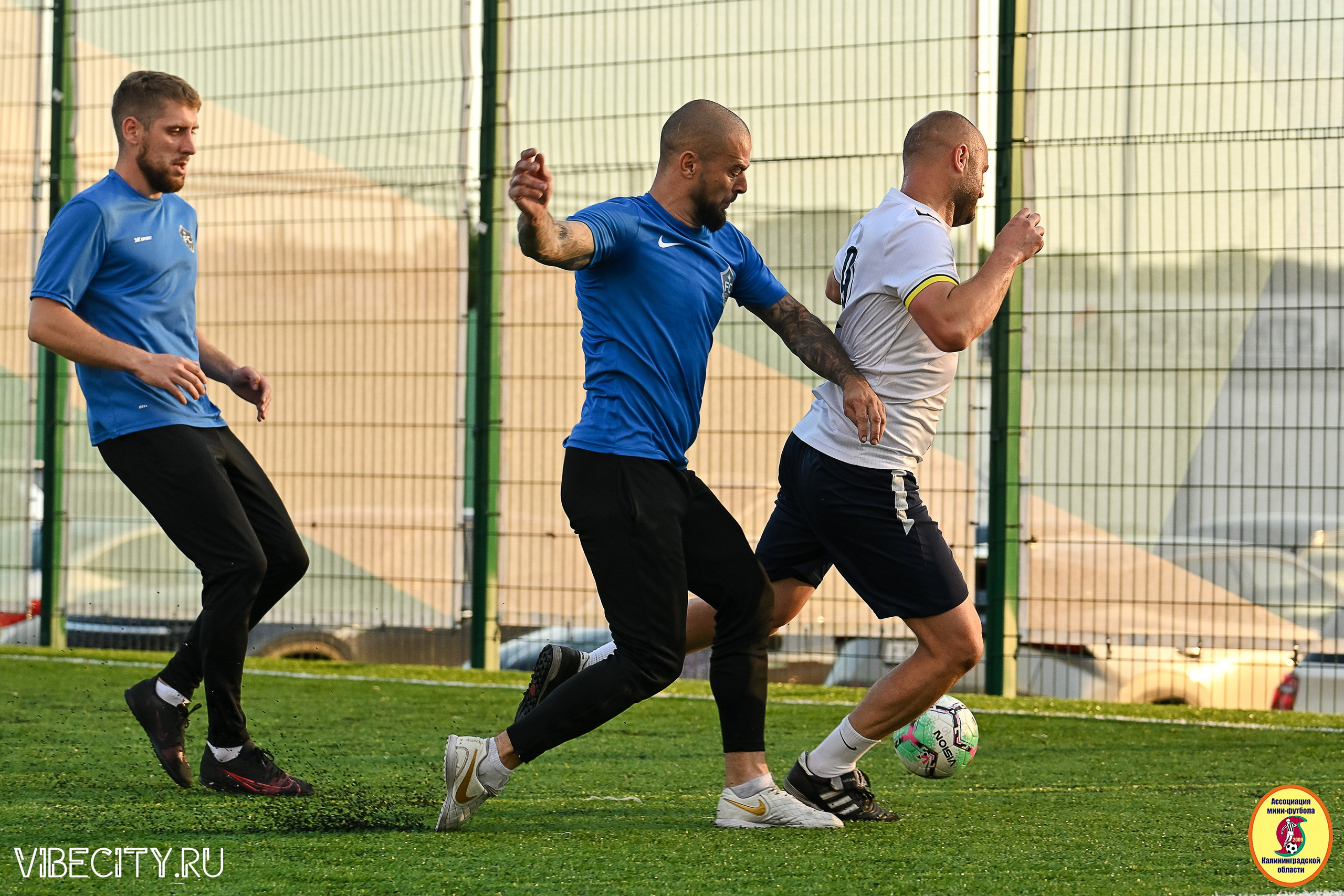 ИГРЫ МИНИ-ФУТБОЛЬНОЙ И КОРПОРАТИВНОЙ ЛИГИ. VIBECITY.RU Вайб Сити Ру Фоторепортажи Фотоотчеты Калининград