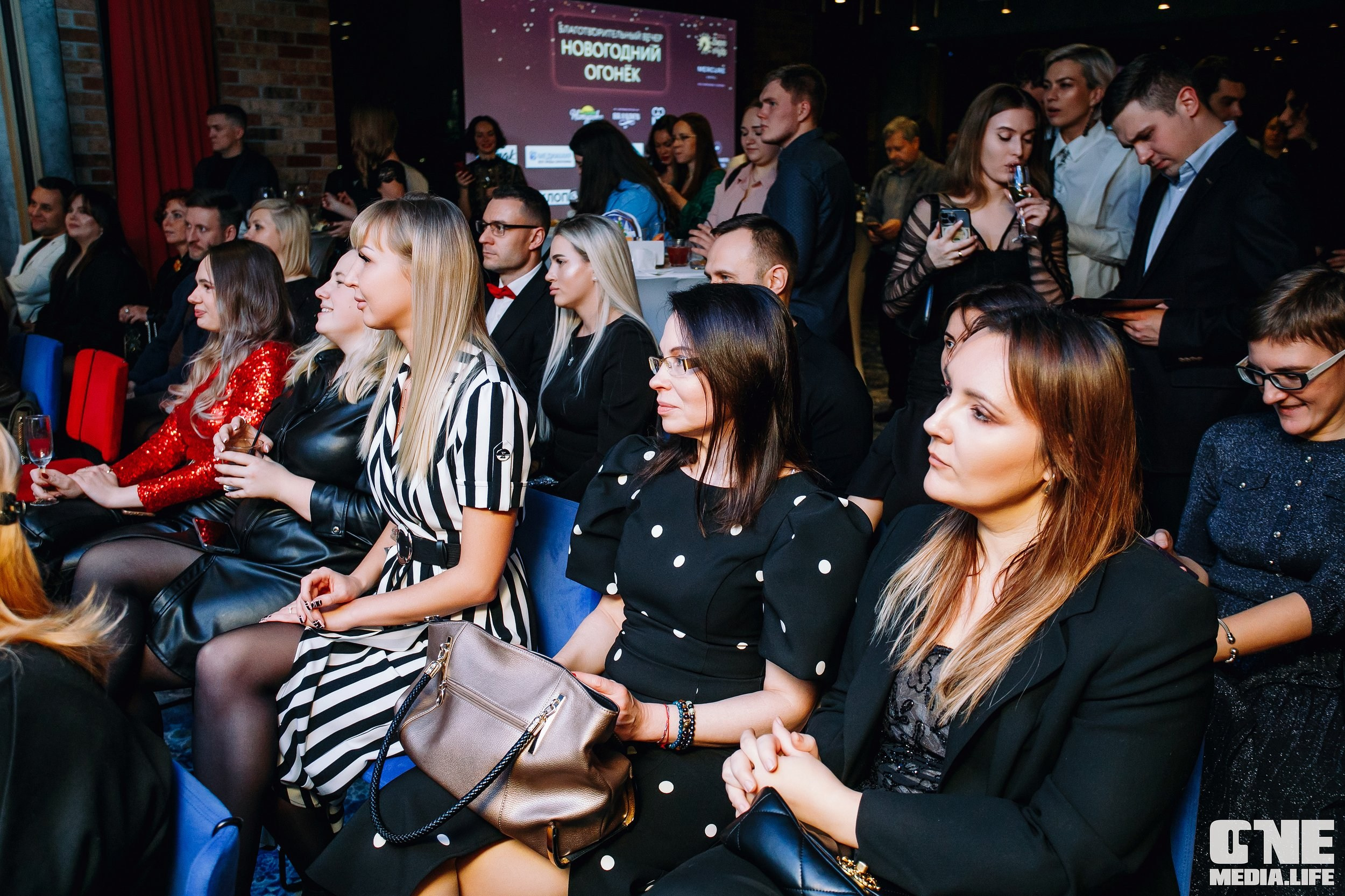 Новогодний Огонёк от Верю в Чудо. One Media Life: фоторепортажи, фотоотчеты с мероприятий и заведений