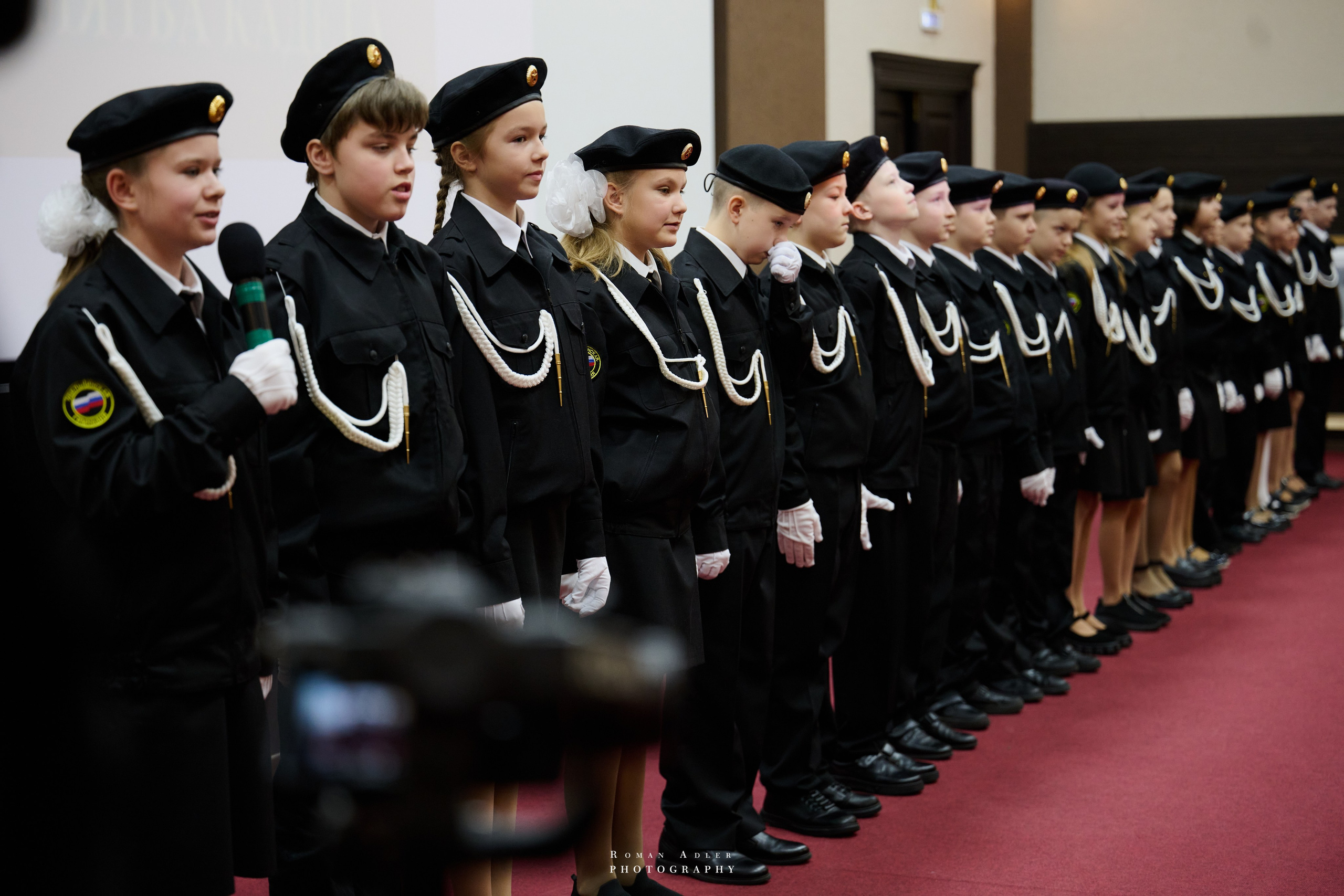 ДК «Победа» выставка фотопроекта «Территории». Фотограф Роман Адлер