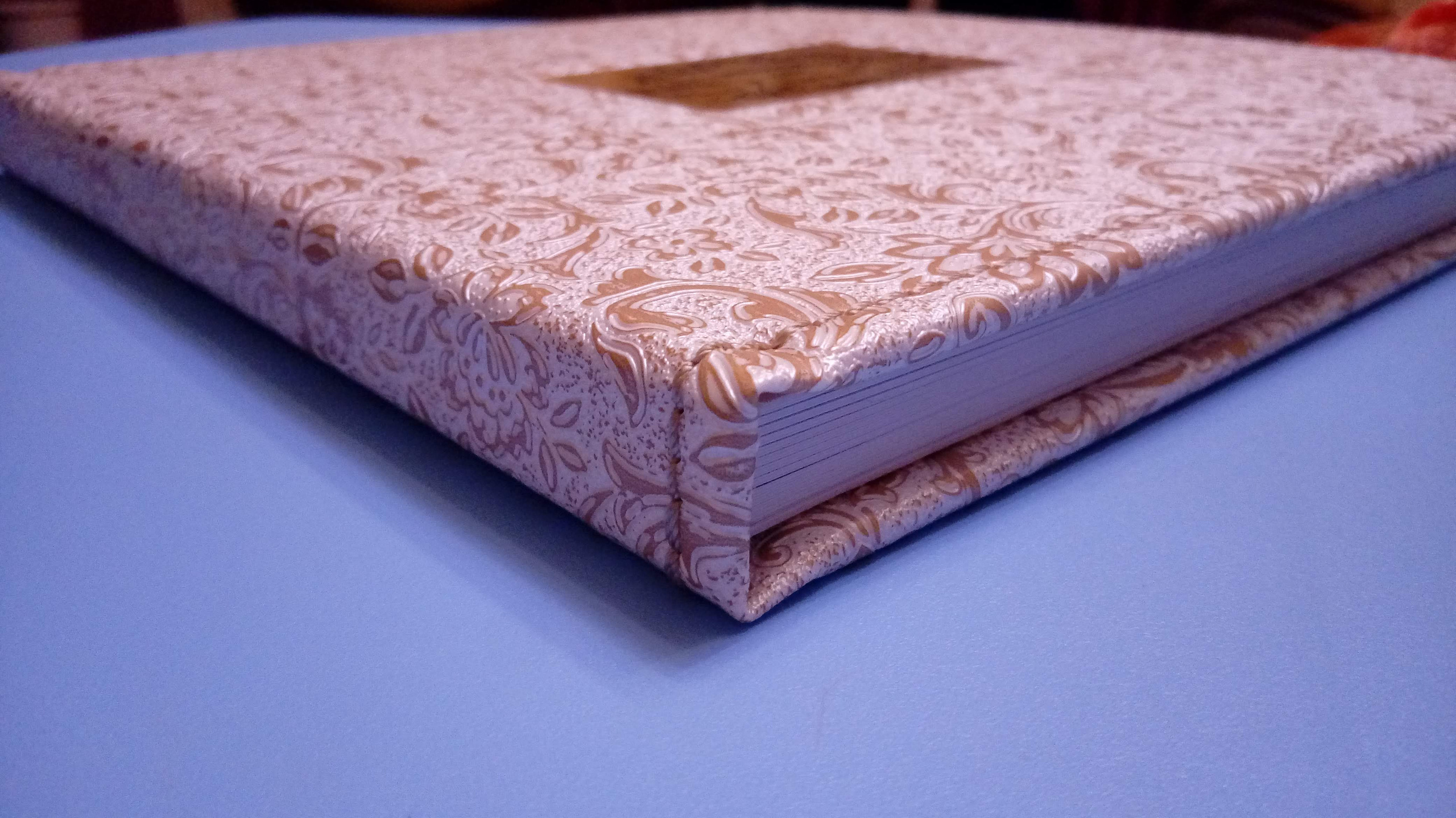 Заказать свадебную фотокнигу. Стильные выпускные альбомы в Старом Осколе. Свадебные фотокниги