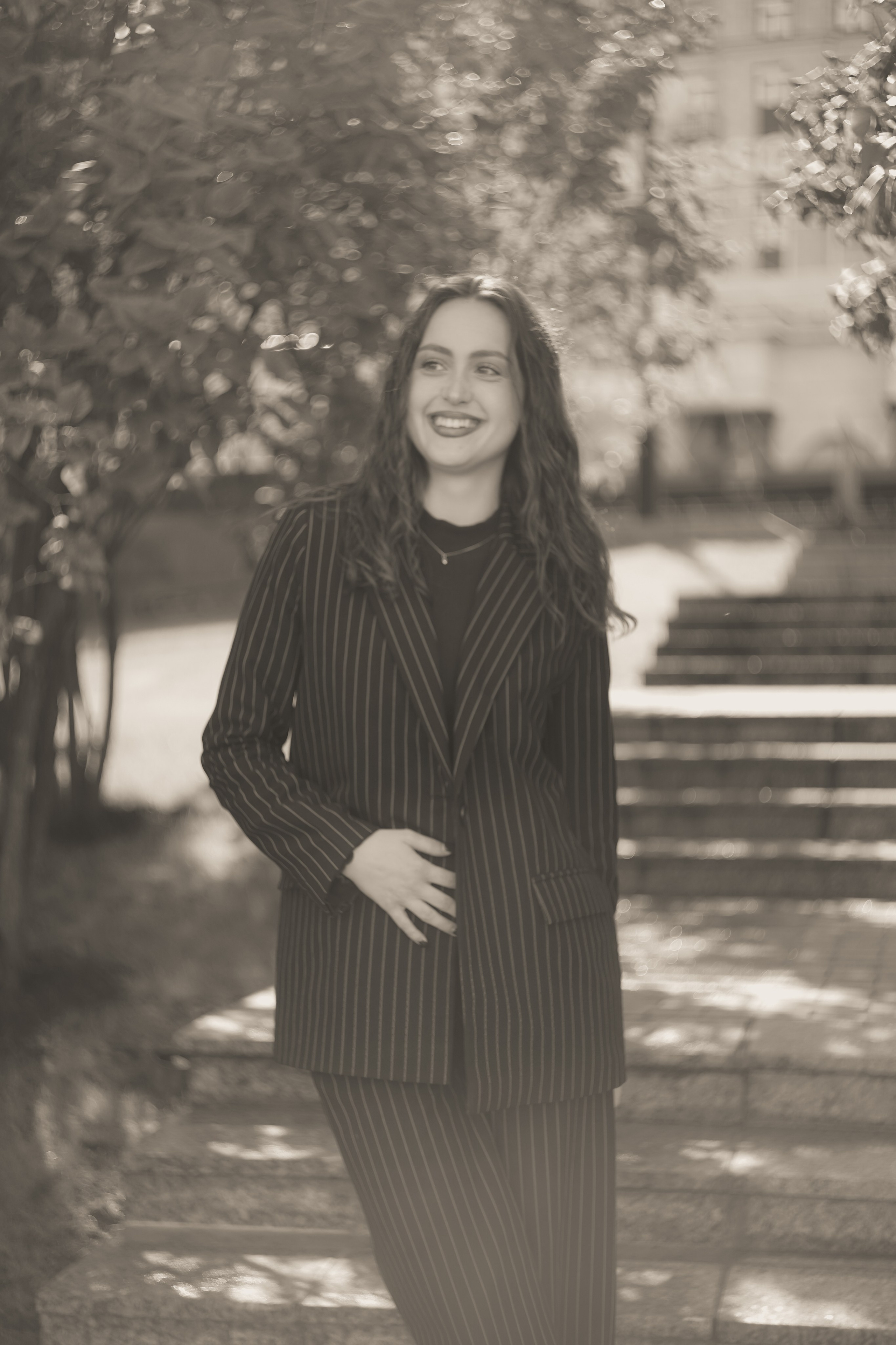 Ретро фотосессия на фоне сталинских высоток