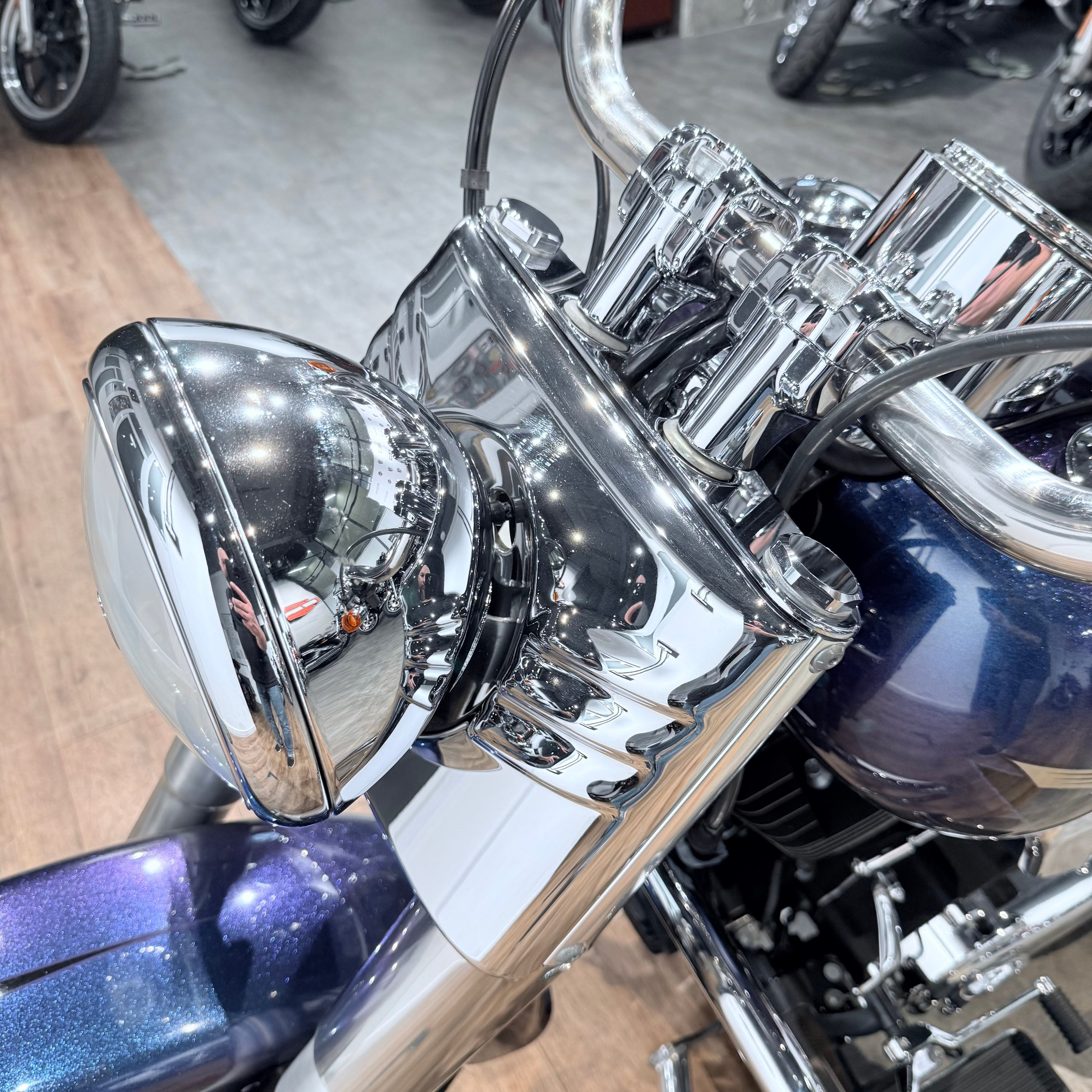 Мотоциклы Harley-Davidson 2010 Fat Boy (Flame Blue Pearl) (Softail) — купить мотоцикл. Hello Davidson, Москва. Только хорошие мотоциклы…