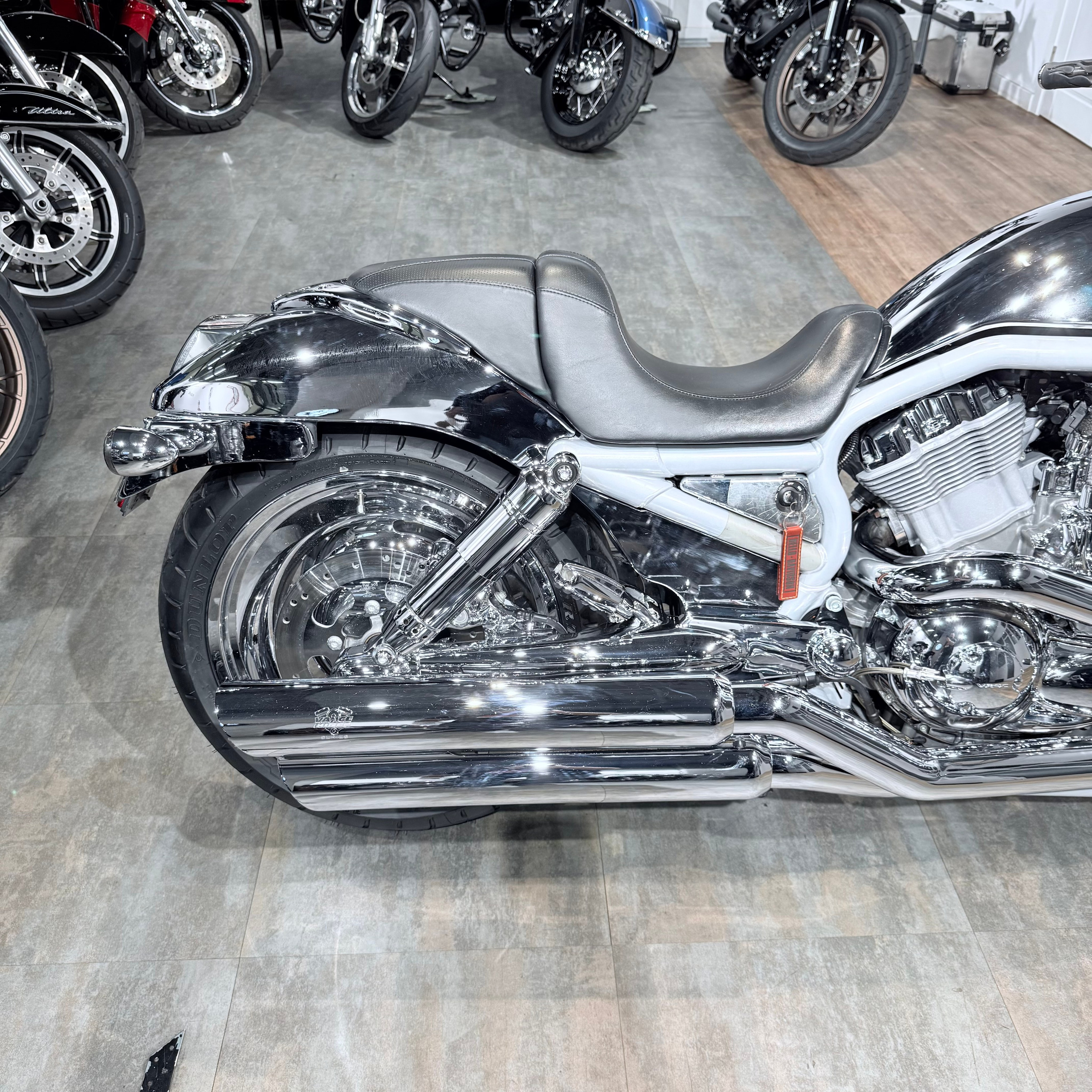 Купить Harley-Davidson 2002 V-ROD Chrоmе Limited Еditiоn (Softail/Dyna) — подробнее на сайте. Hello Davidson, Москва. Только хорошие мотоц