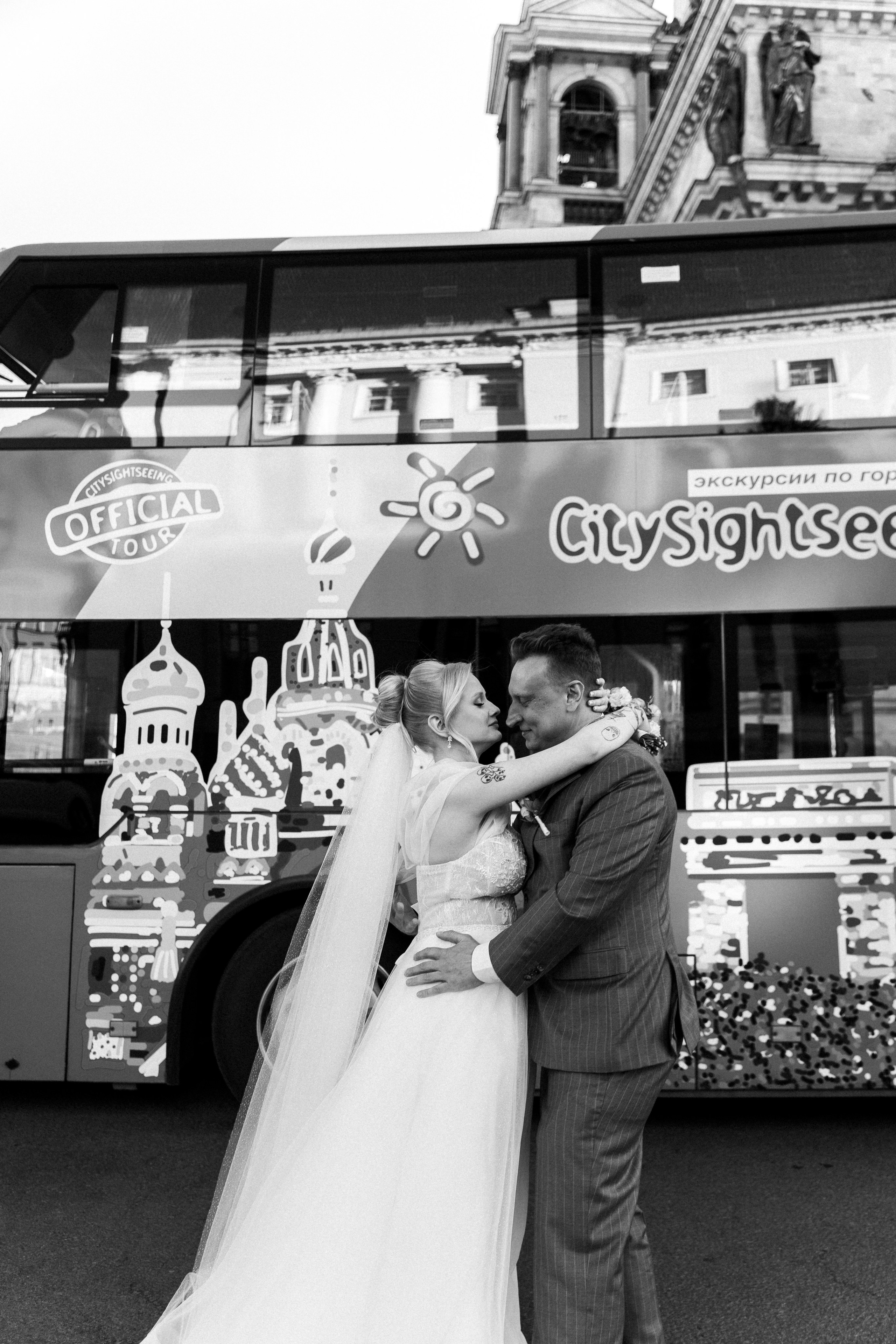 Love in Black and White. Professional photoartist in St. Petersburg (wedding, reportage, portrait, model book, love story) Alexander Shvedov