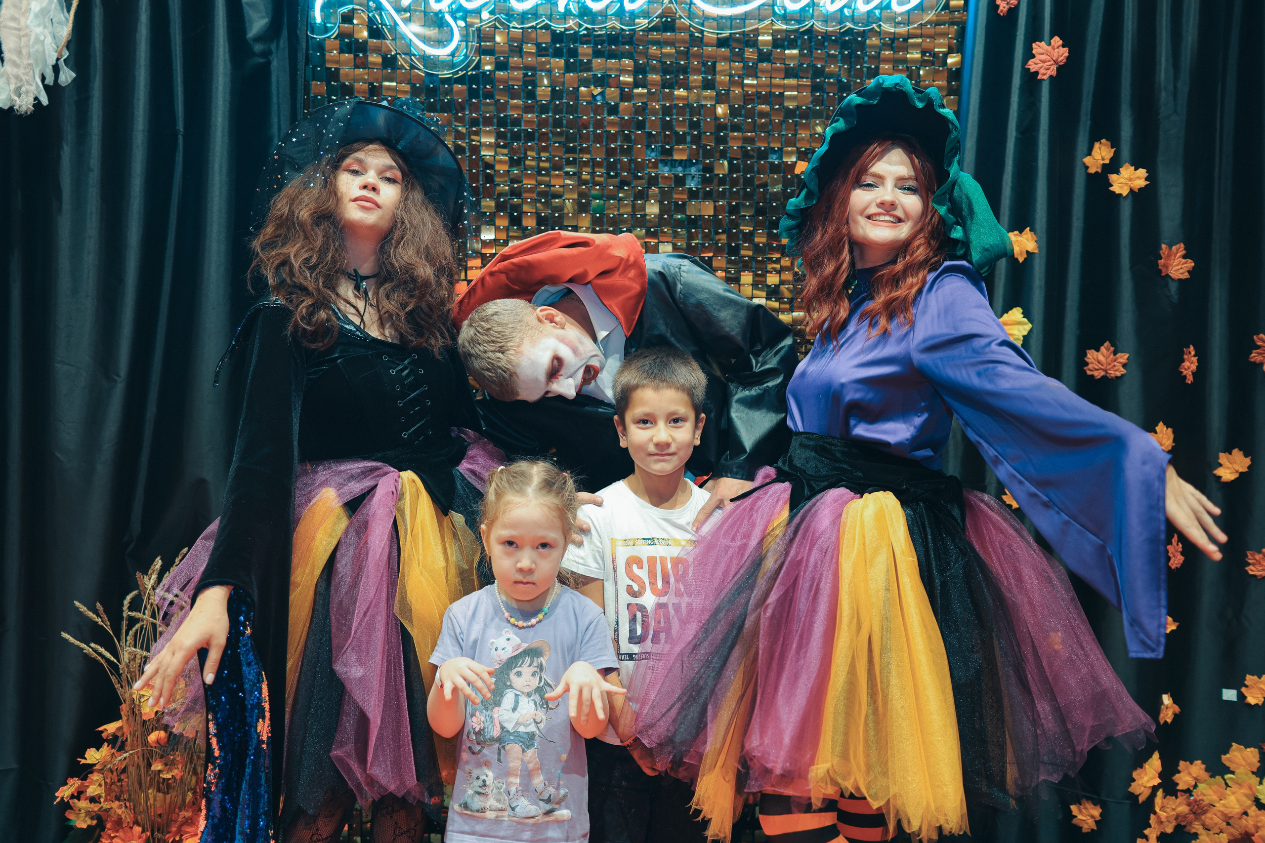 02.11 Halloween в Zhooki Park. Команда специалистов в мире фотографии и видео. Детский фотограф, семейный фотограф