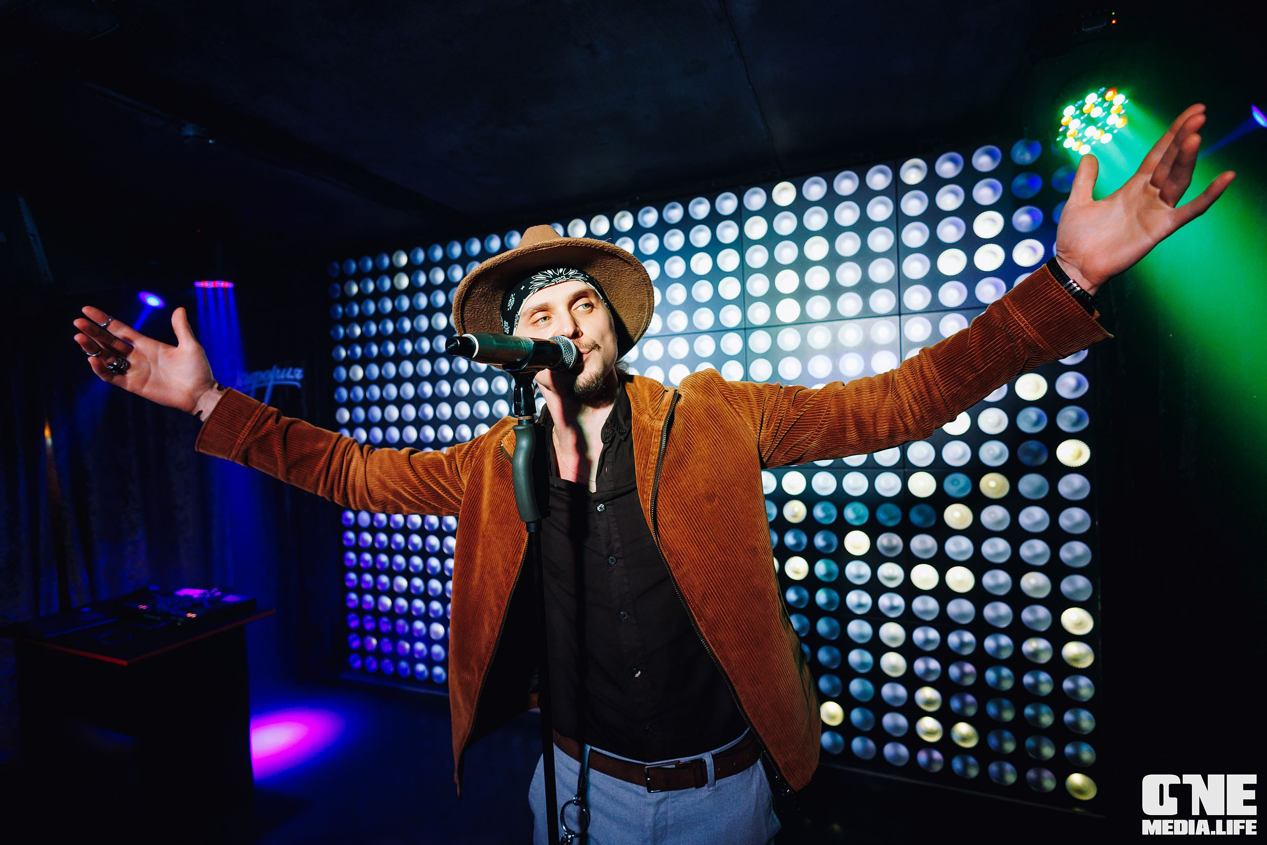 Фоторепортаж из караоке-клуба Эйфория. One Media Life: фоторепортажи, фотоотчеты с мероприятий и заведений