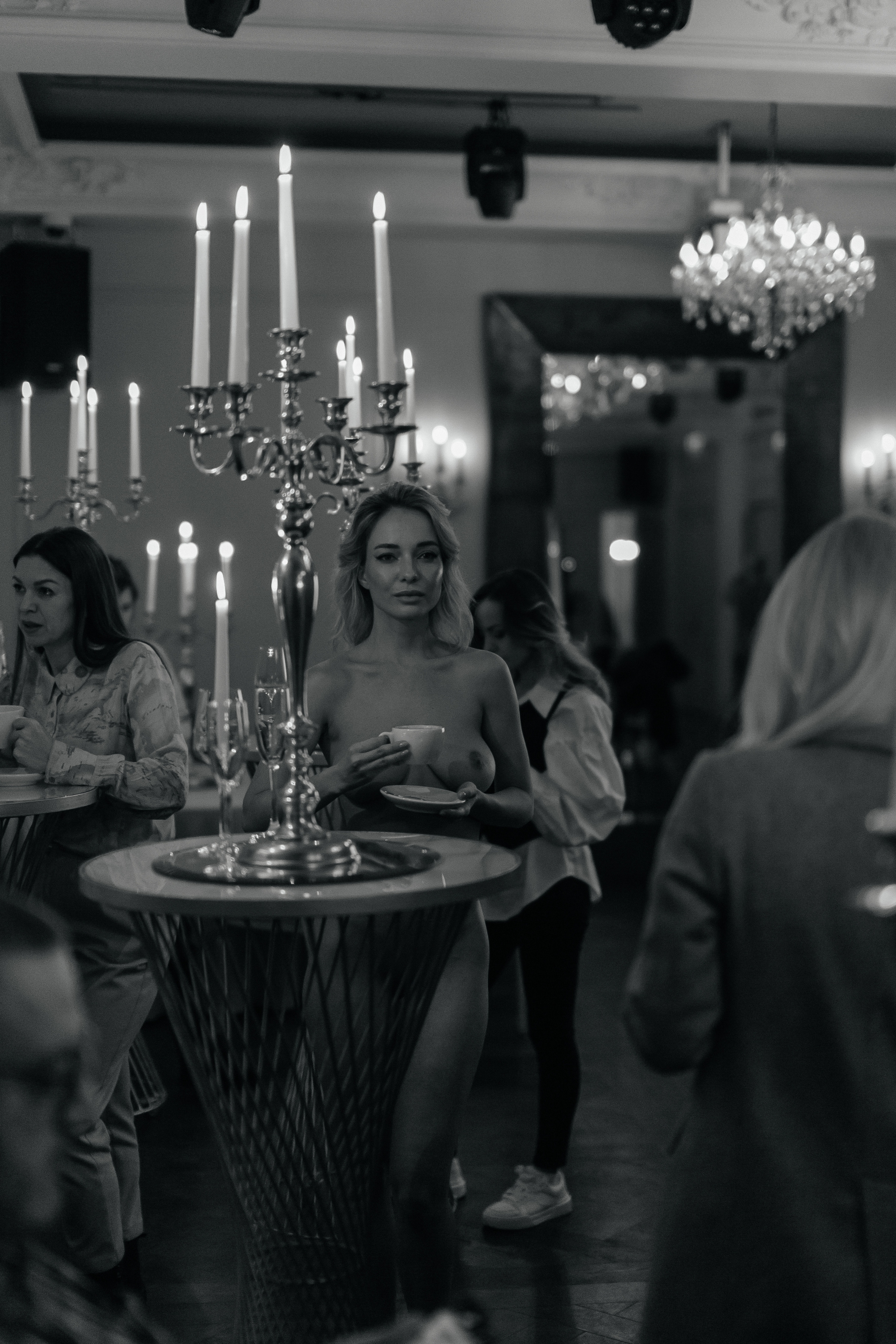 ню фотосессия