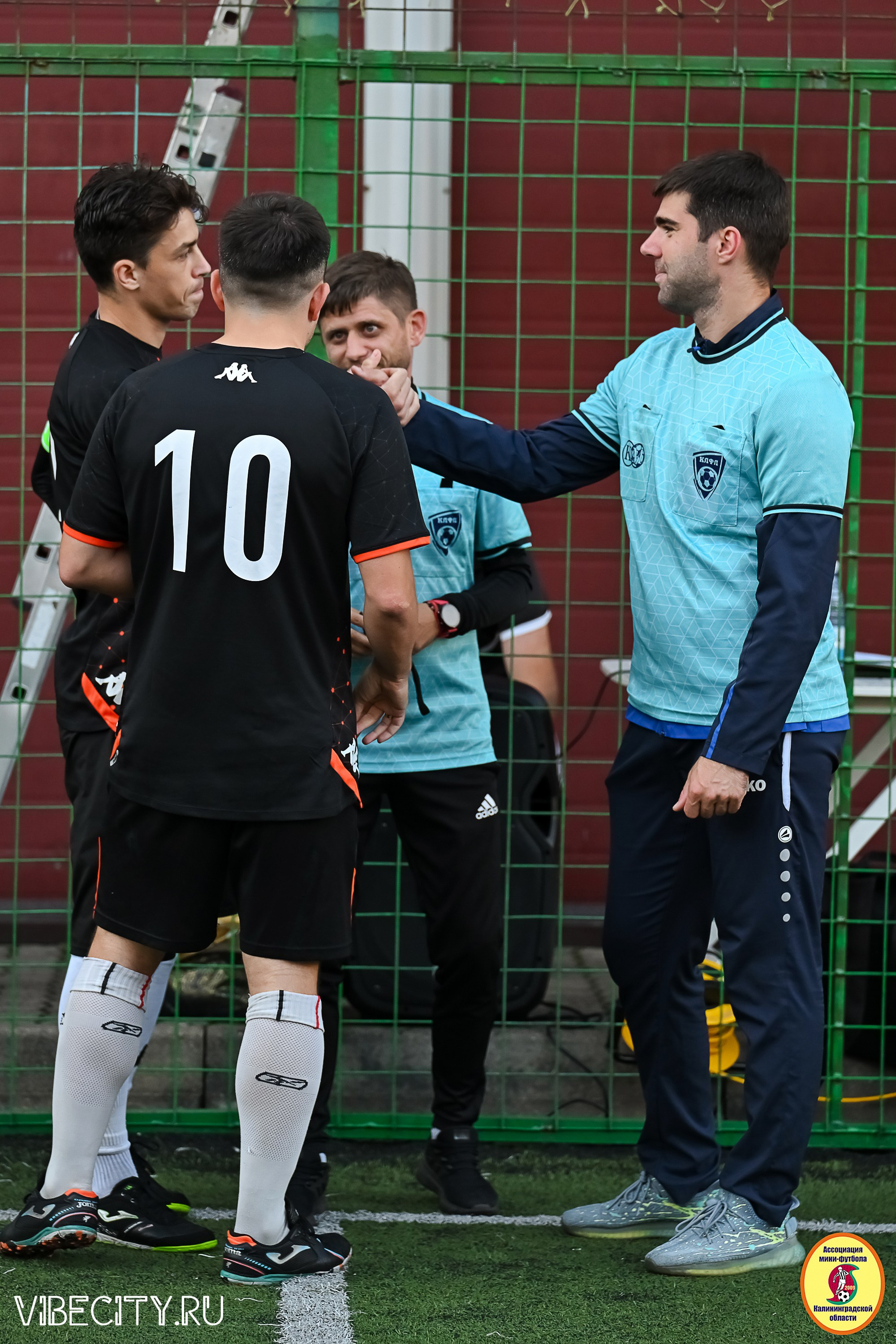 ИГРЫ МИНИ-ФУТБОЛЬНОЙ И КОРПОРАТИВНОЙ ЛИГИ. VIBECITY.RU Вайб Сити Ру Фоторепортажи Фотоотчеты Калининград