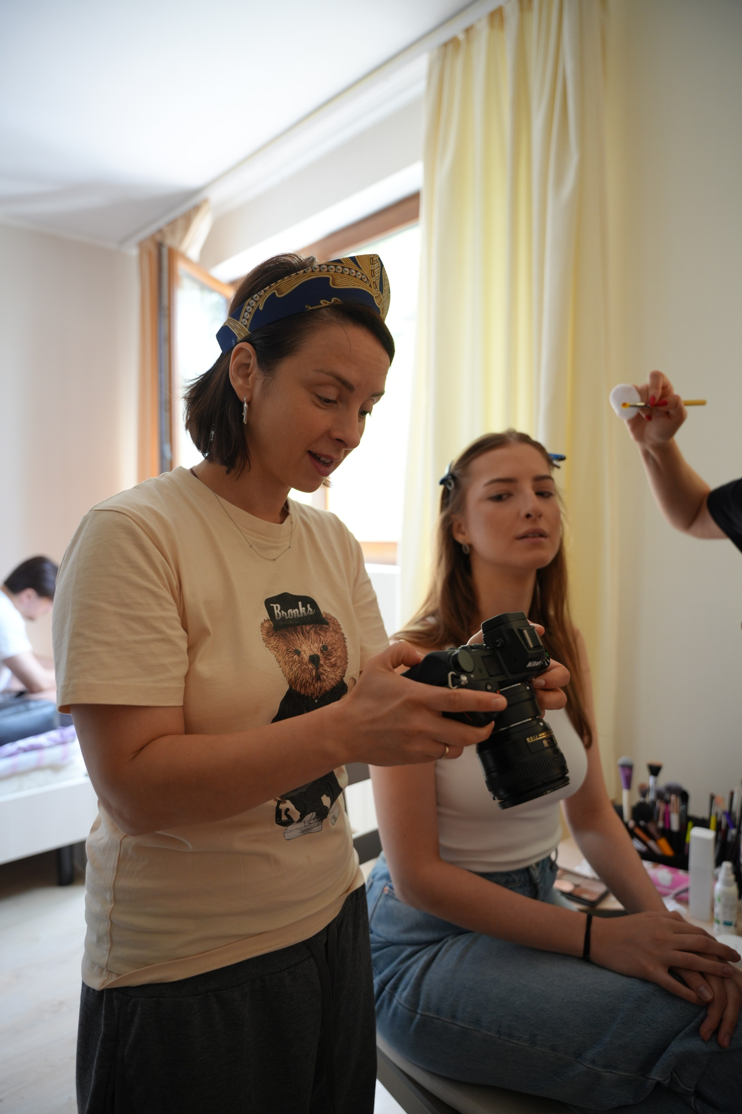 #backstage со съёмок команды в загородном доме. Портретный фотограф в Санкт-Петербурге Дмитриева Наталия