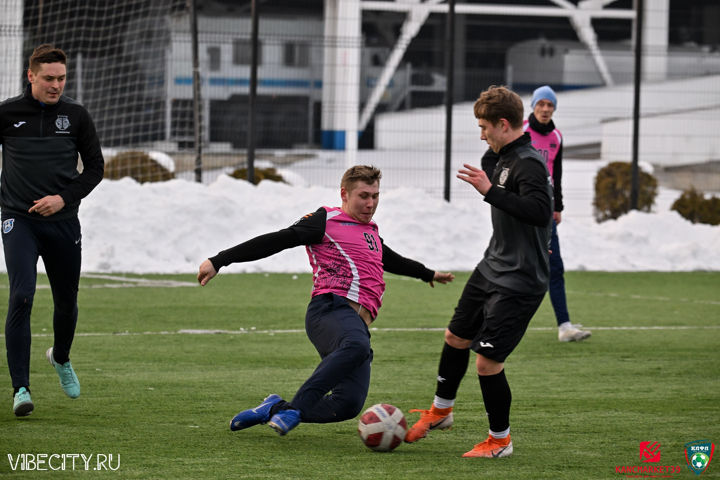 Калининградская Любительская Футбольная Лига, Премьер лига 14 тур, Торпедо-Авось рати. VIBECITY.RU Вайб Сити Ру Фоторепортажи Фотоотчеты Калининград