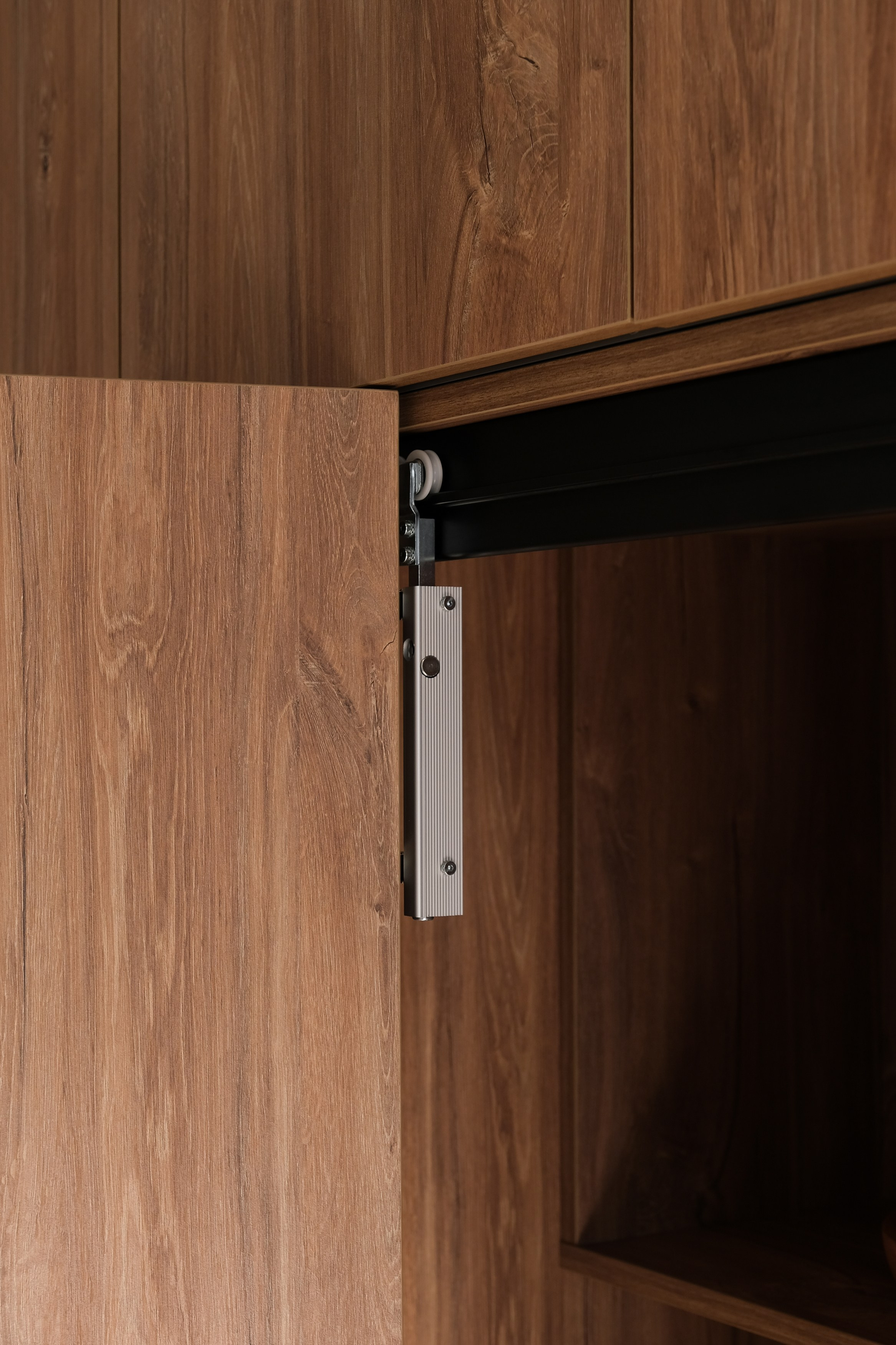 Кухня Томск по Дизайн проекту для Оксаны Токаревой Тактамышево ГУДРУМ. ГУДРУМ — Мебель на заказ в Томске | Кухни | Шкафы | Стулья и Столы