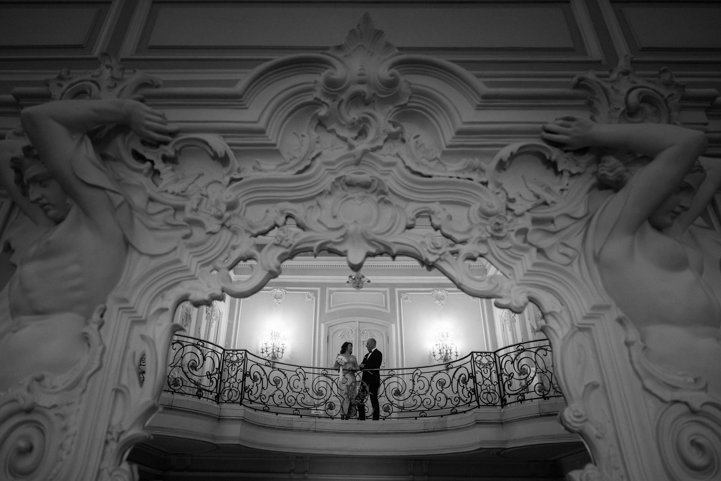 свадебная фотосессия во Дворце Белосельских - Белозерских